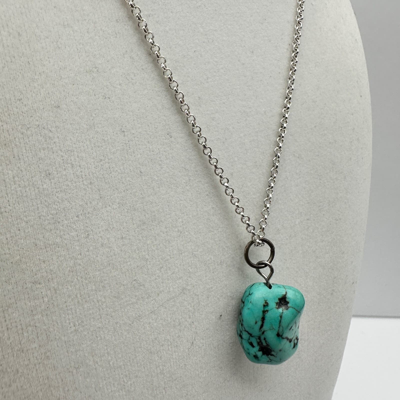 Vintage Turquoise Tumbled Stone Pendant Necklace Silver Tone Chain Jewelry Y2K - Thumbnail 2