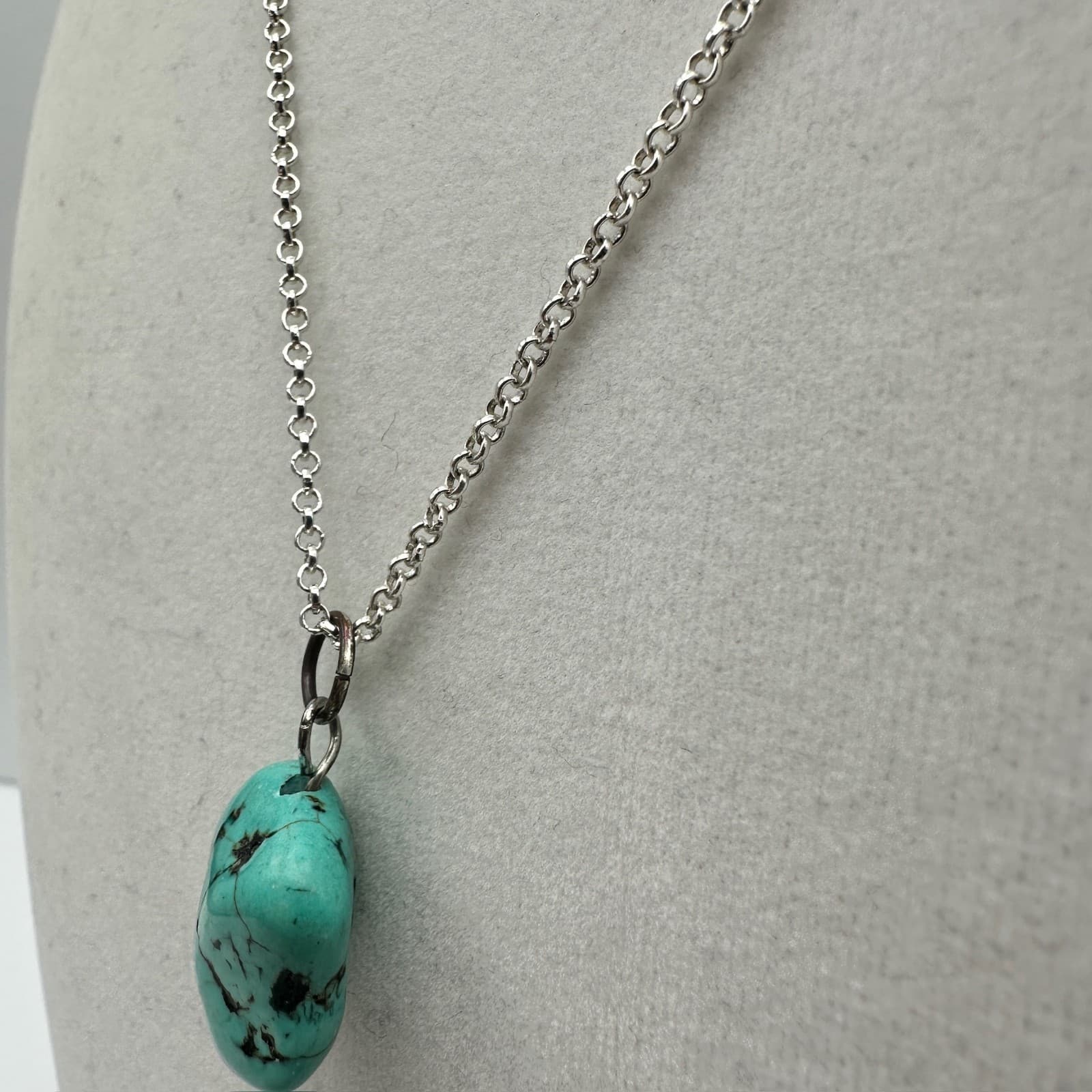 Vintage Turquoise Tumbled Stone Pendant Necklace Silver Tone Chain Jewelry Y2K - Thumbnail 4