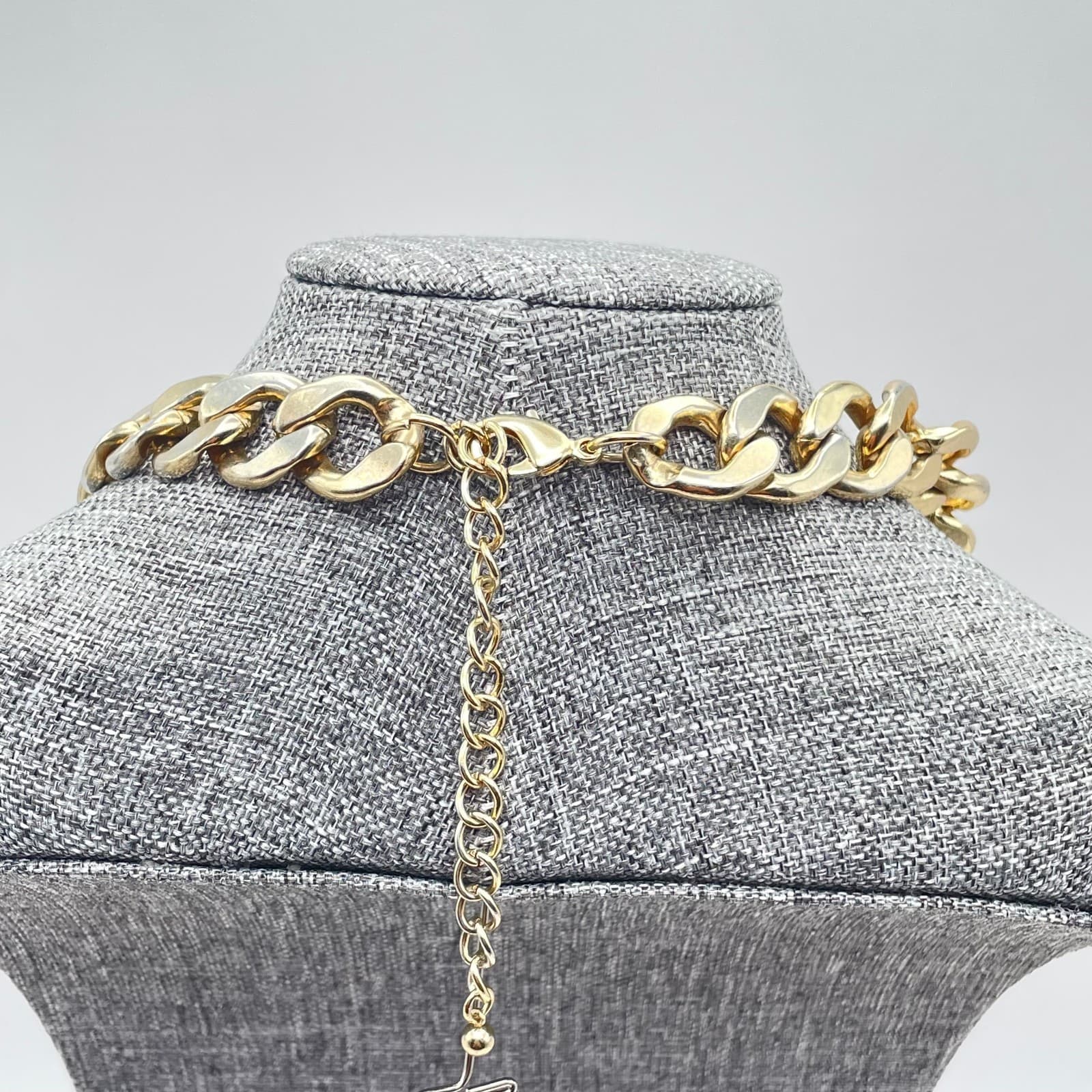 Vintage 90s Chunky Gold Tone Curb Chain Necklace Statement Adjustable Jewelry - Thumbnail 5