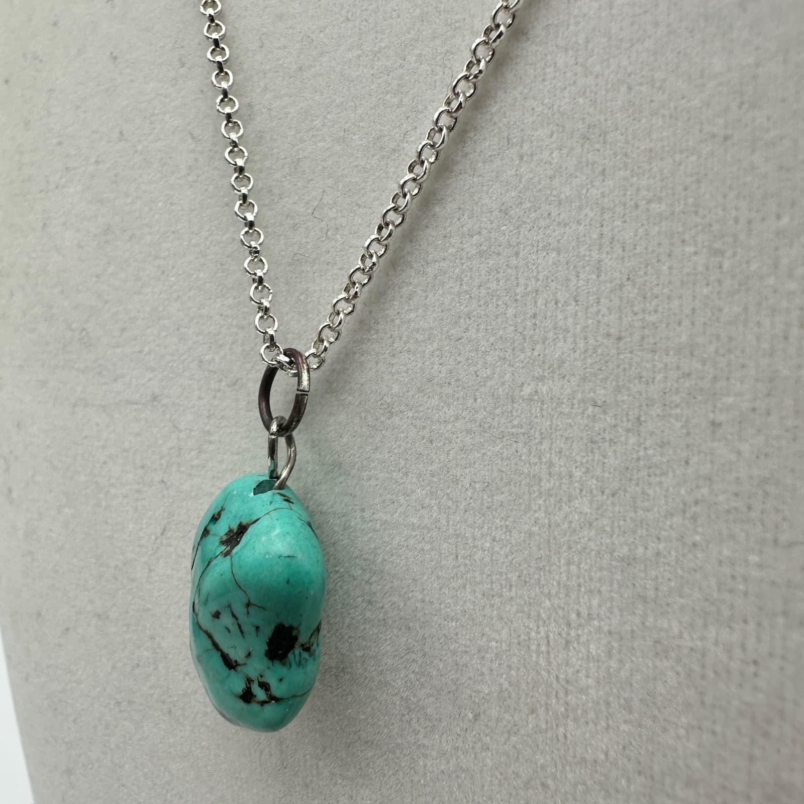 Vintage Turquoise Tumbled Stone Pendant Necklace Silver Tone Chain Jewelry Y2K - Thumbnail 3