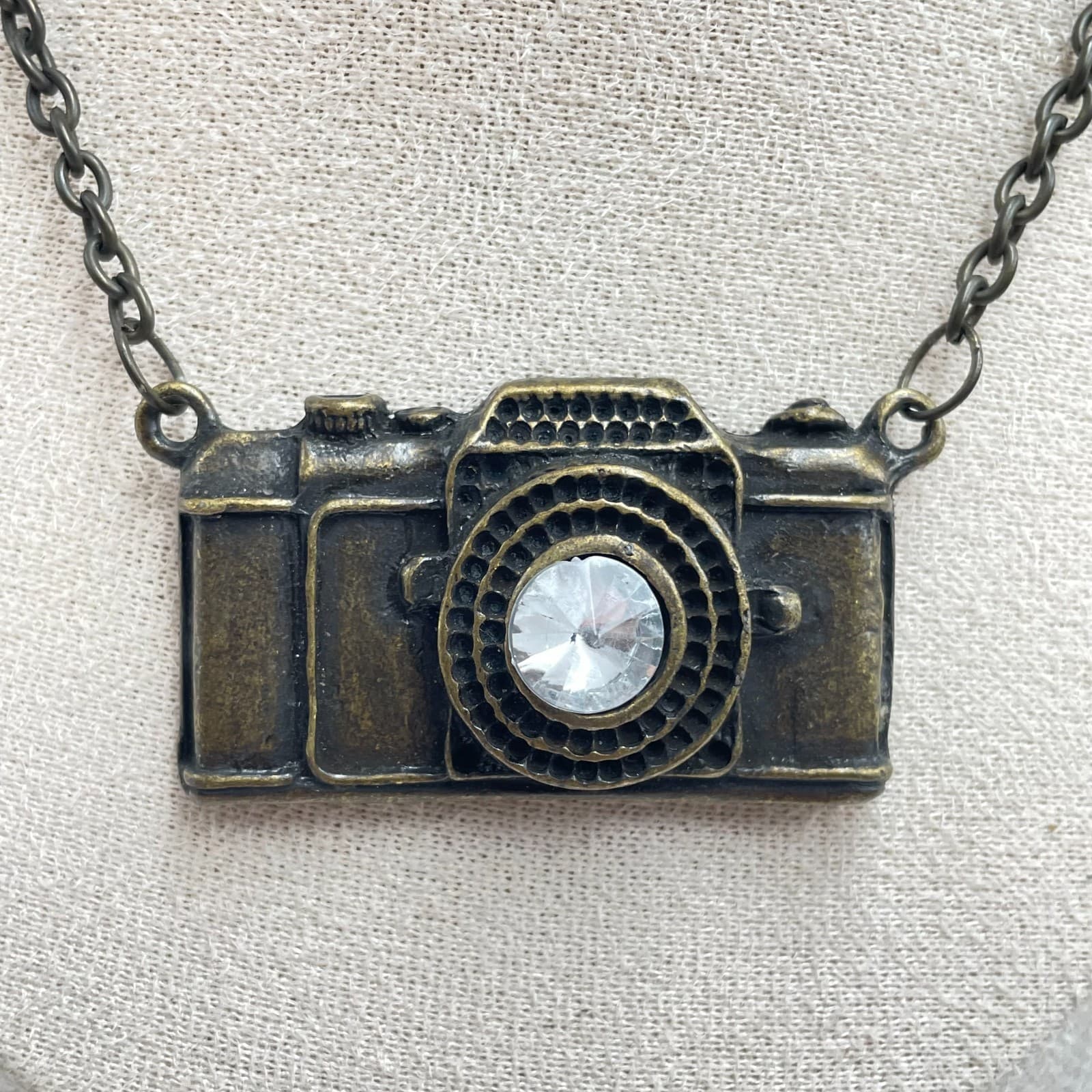 Vintage 90s Camera Pendant Necklace Bronze Tone Glass Stone Photographer Gift - Image 1