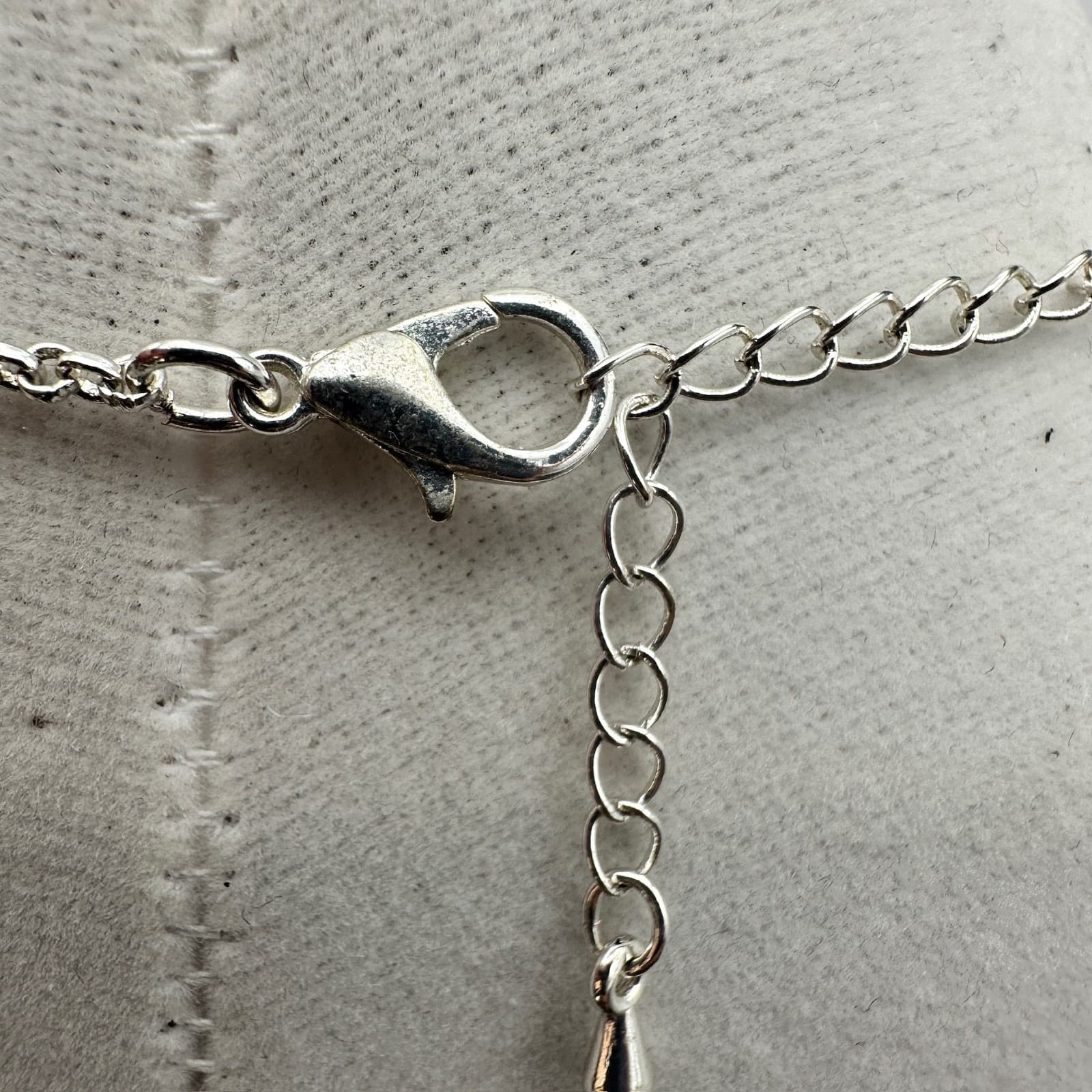 Vintage Turquoise Tumbled Stone Pendant Necklace Silver Tone Chain Jewelry Y2K - Thumbnail 6