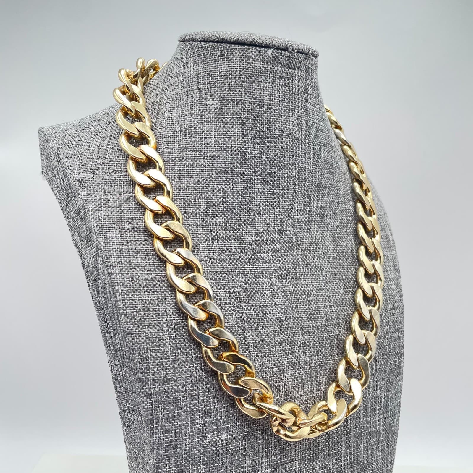 Vintage 90s Chunky Gold Tone Curb Chain Necklace Statement Adjustable Jewelry - Thumbnail 3