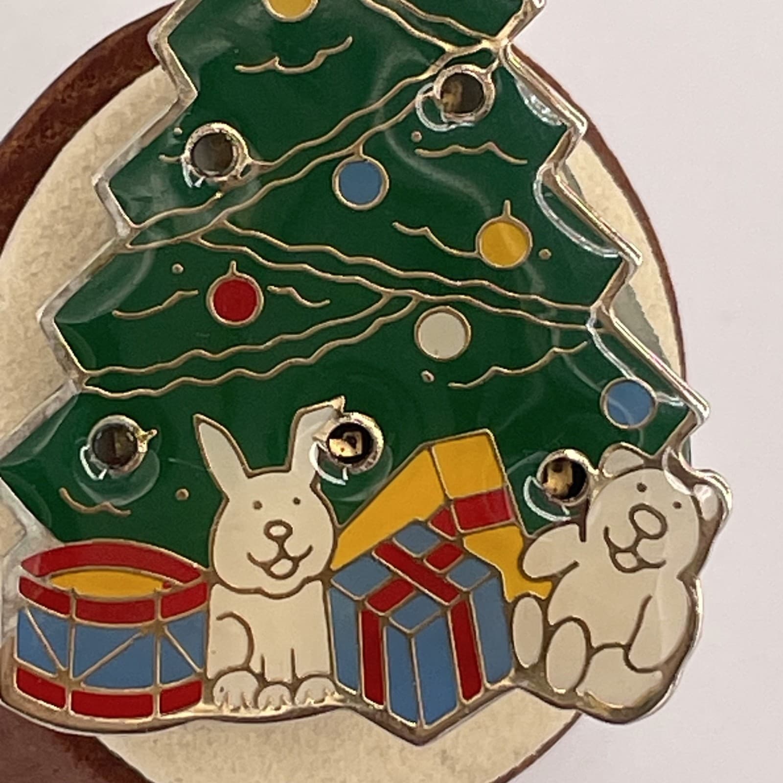 Vintage Christmas Tree Light Up Brooch Pin Toys Presents Enamel Silver Tone - Thumbnail 8