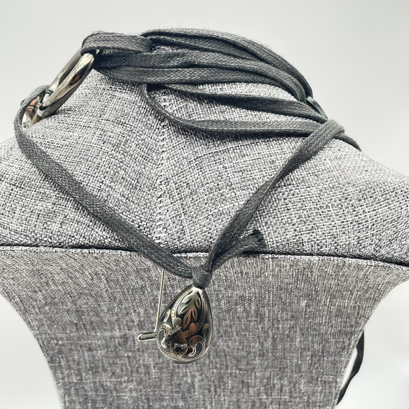 Vintage 90s Statement Beaded Cord Necklace Metallic Mixed Media Charms Jewelry - Thumbnail 5