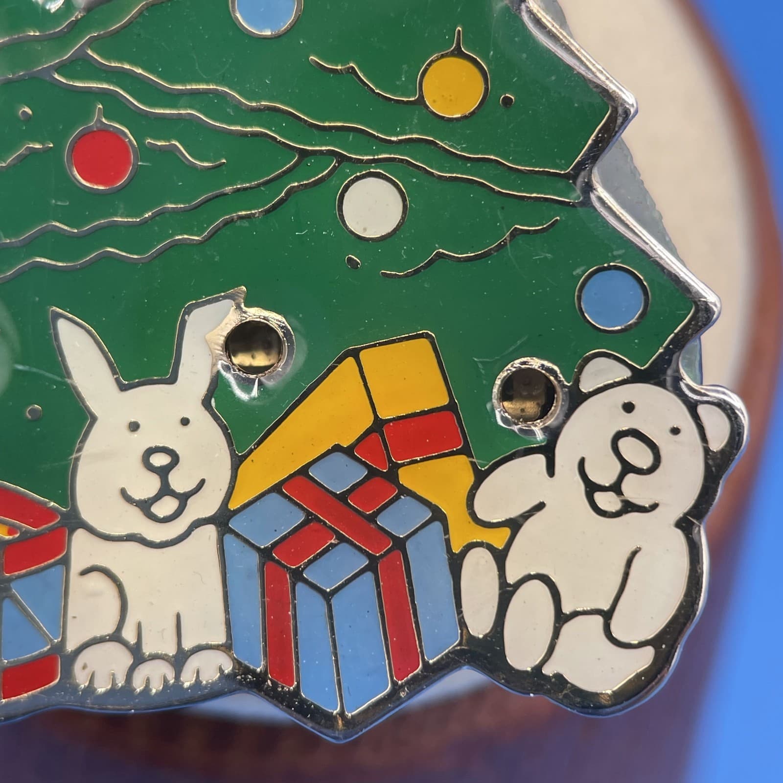 Vintage Christmas Tree Light Up Brooch Pin Toys Presents Enamel Silver Tone - Thumbnail 6