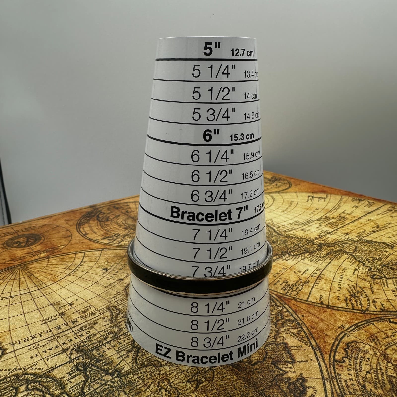 Vintage Sleek Silver-Tone Black Enamel Bangle Minimalist Classic Bracelet - Thumbnail 5