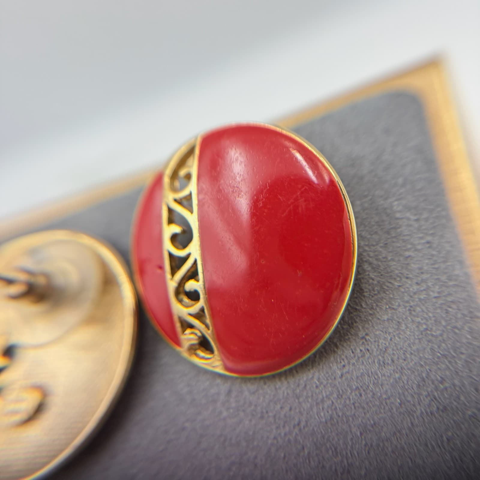Vintage Monet Red Gold-Toned Classic Fashion Retro Enamel Clip-On Stud Earrings - Thumbnail 8