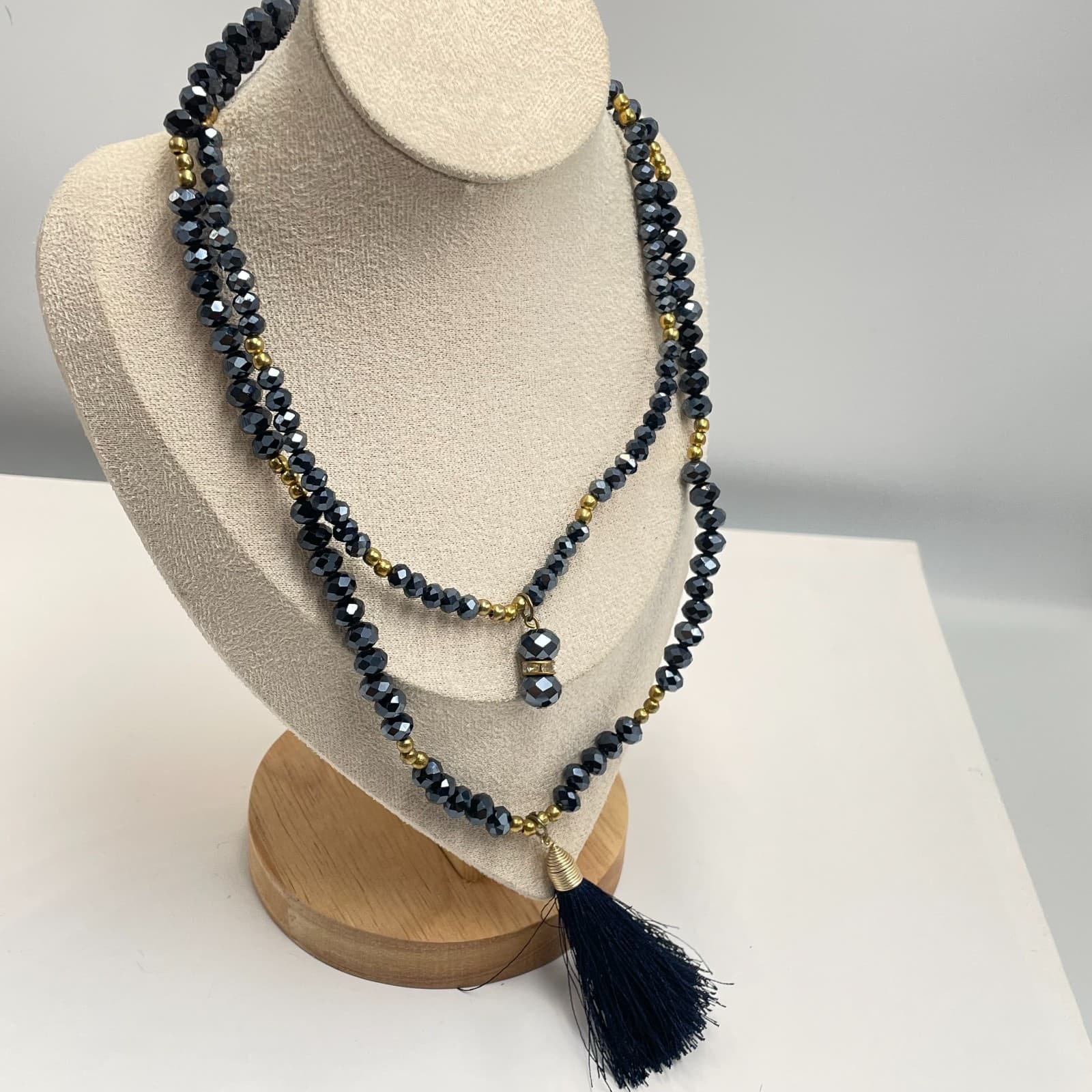 Vintage 90s Double Layer Black Glass Bead Tassel Necklace Gold Tone Boho Estate - Thumbnail 5