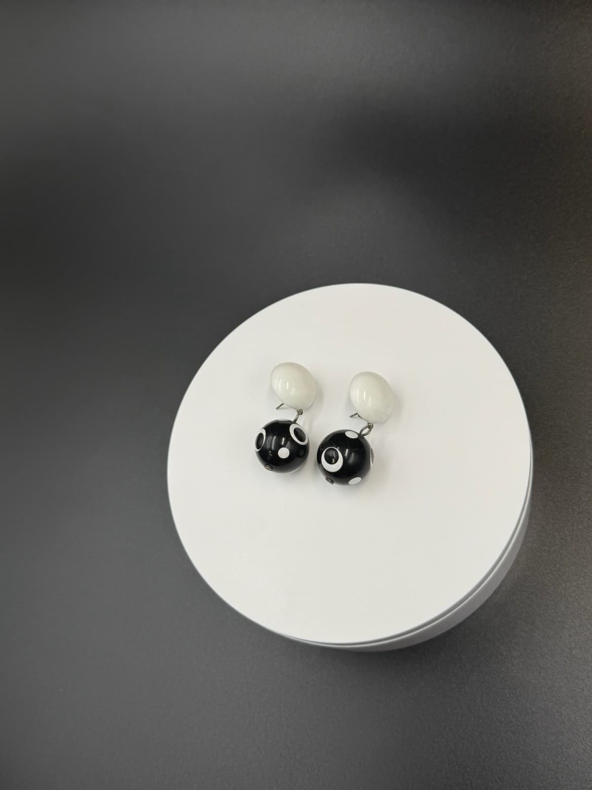 Vintage Contemporary Drop Black White Polka Dot Beaded Fashion Round Stud - Thumbnail 6