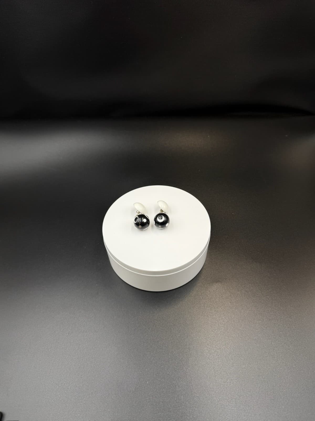 Vintage Contemporary Drop Black White Polka Dot Beaded Fashion Round Stud - Thumbnail 4