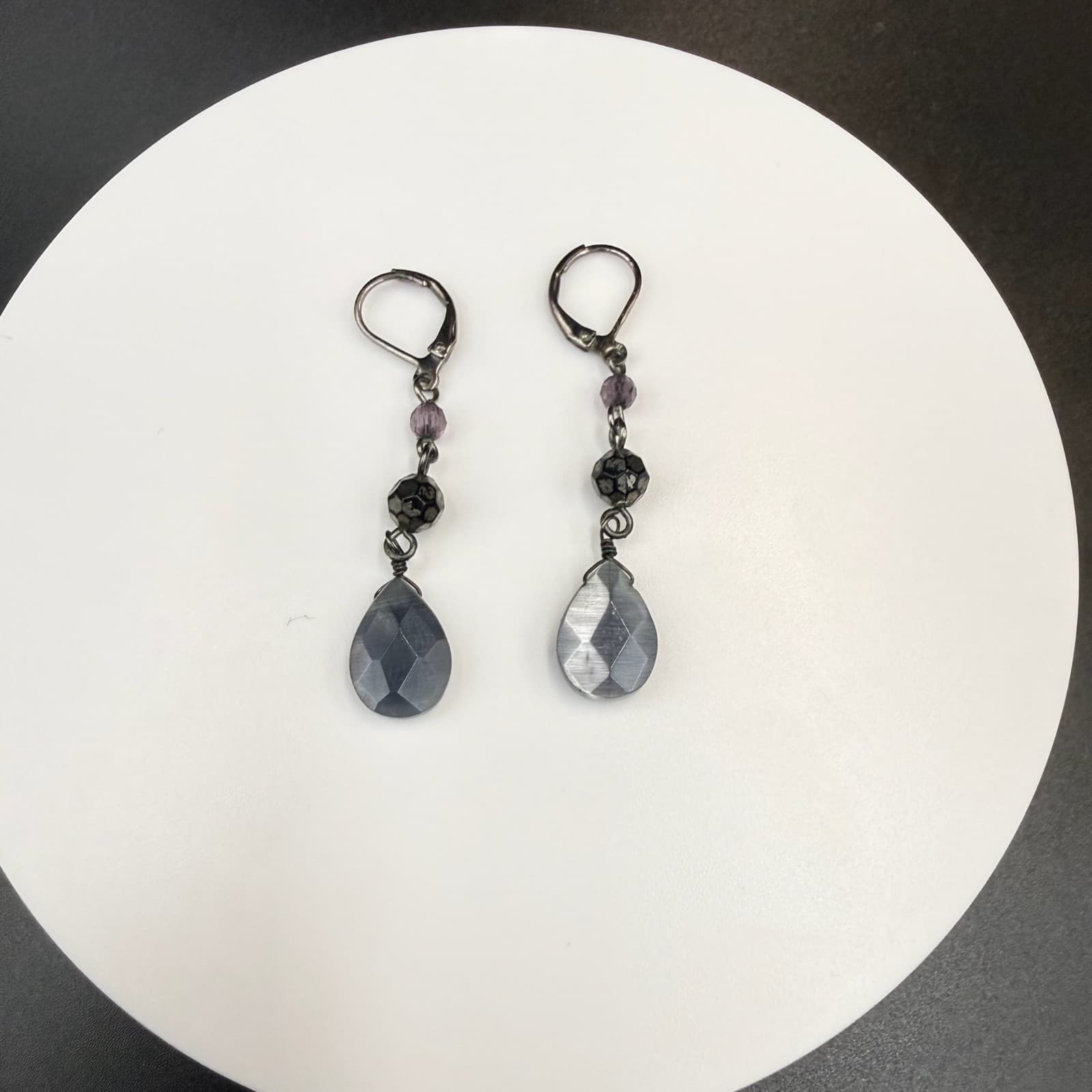 Vintage Faceted Gray Modern Classic Leverback Beaded Teardrop Dangle Earrings - Thumbnail 8