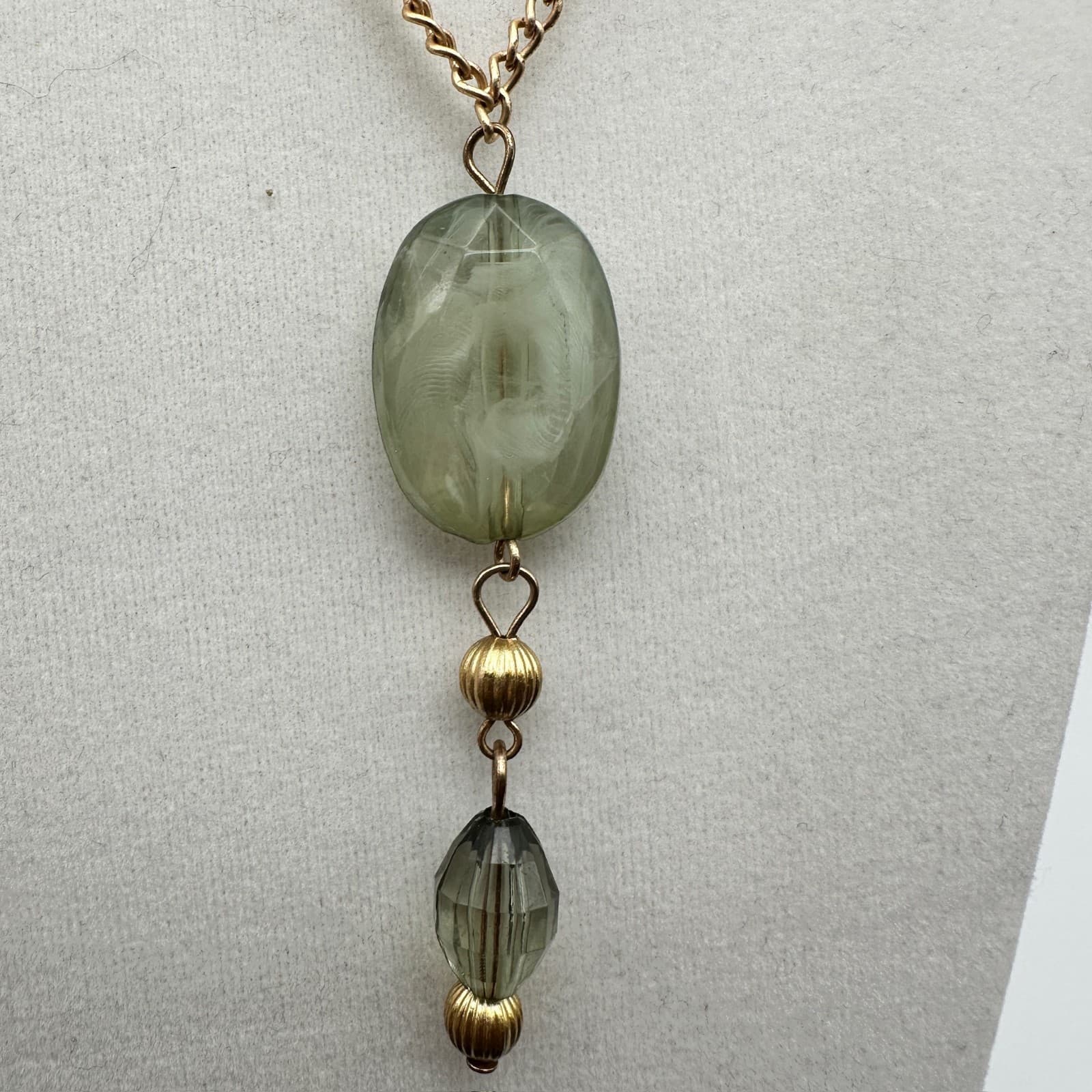 Vintage Gold Tone Chain Necklace Green Acrylic Glass Bead Drop Women's Jewellery - Thumbnail 7