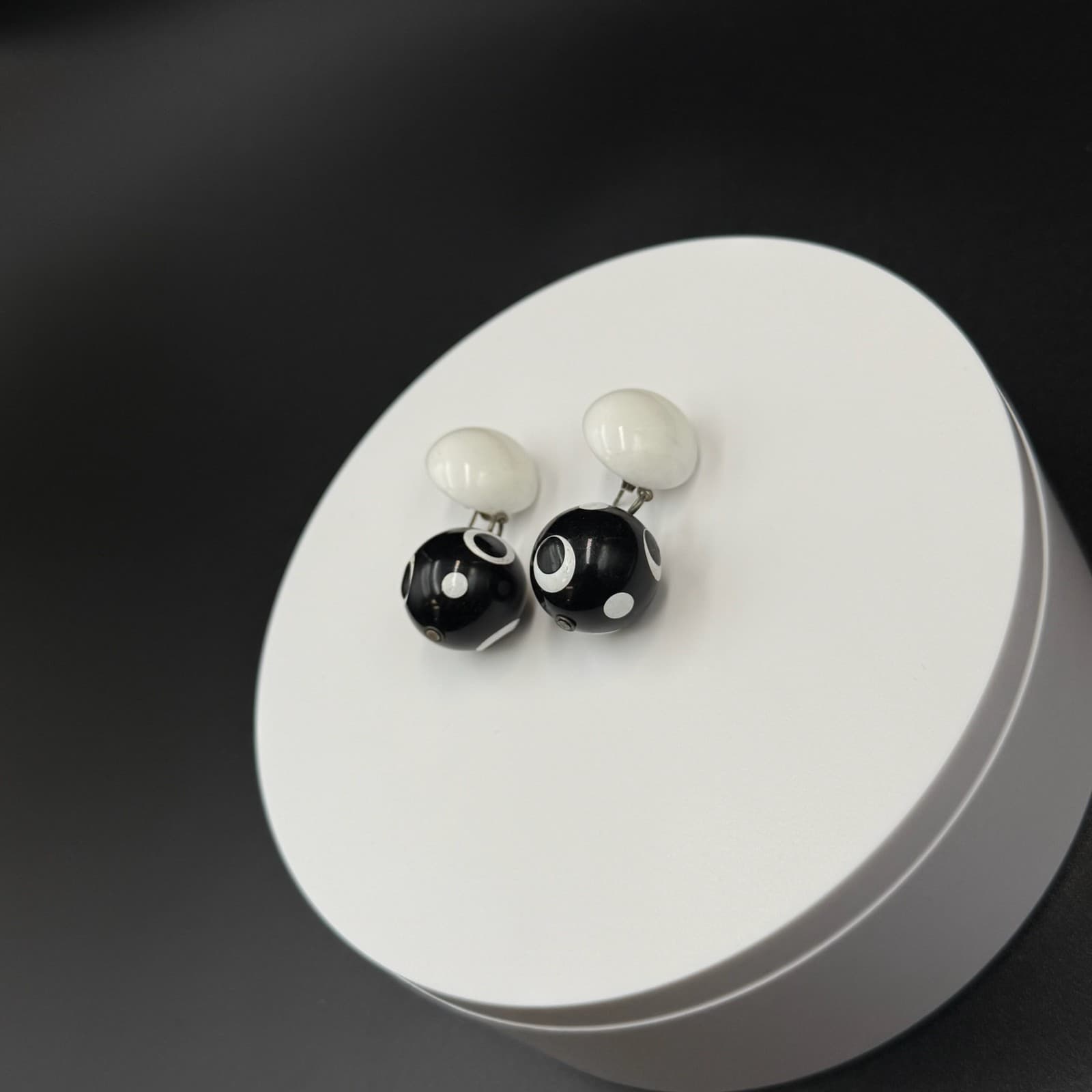 Vintage Contemporary Drop Black White Polka Dot Beaded Fashion Round Stud - Thumbnail 5