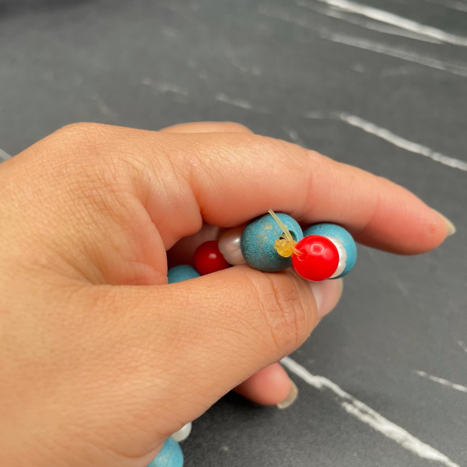 Vintage White Red Plastic Blue Wood Painted Round Elegant Beaded Bracelet - Thumbnail 4