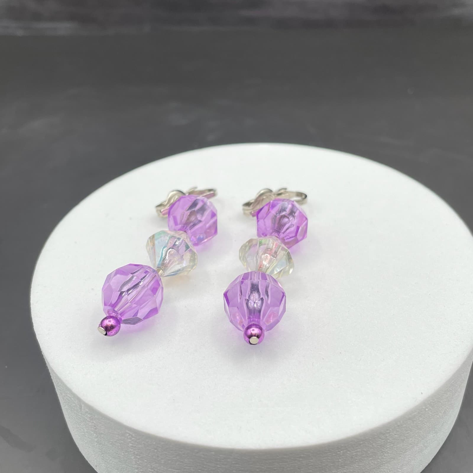 Vintage Lavender Translucent Faceted Beads Silver-Tone Plastic Clip-On Earrings - Thumbnail 2