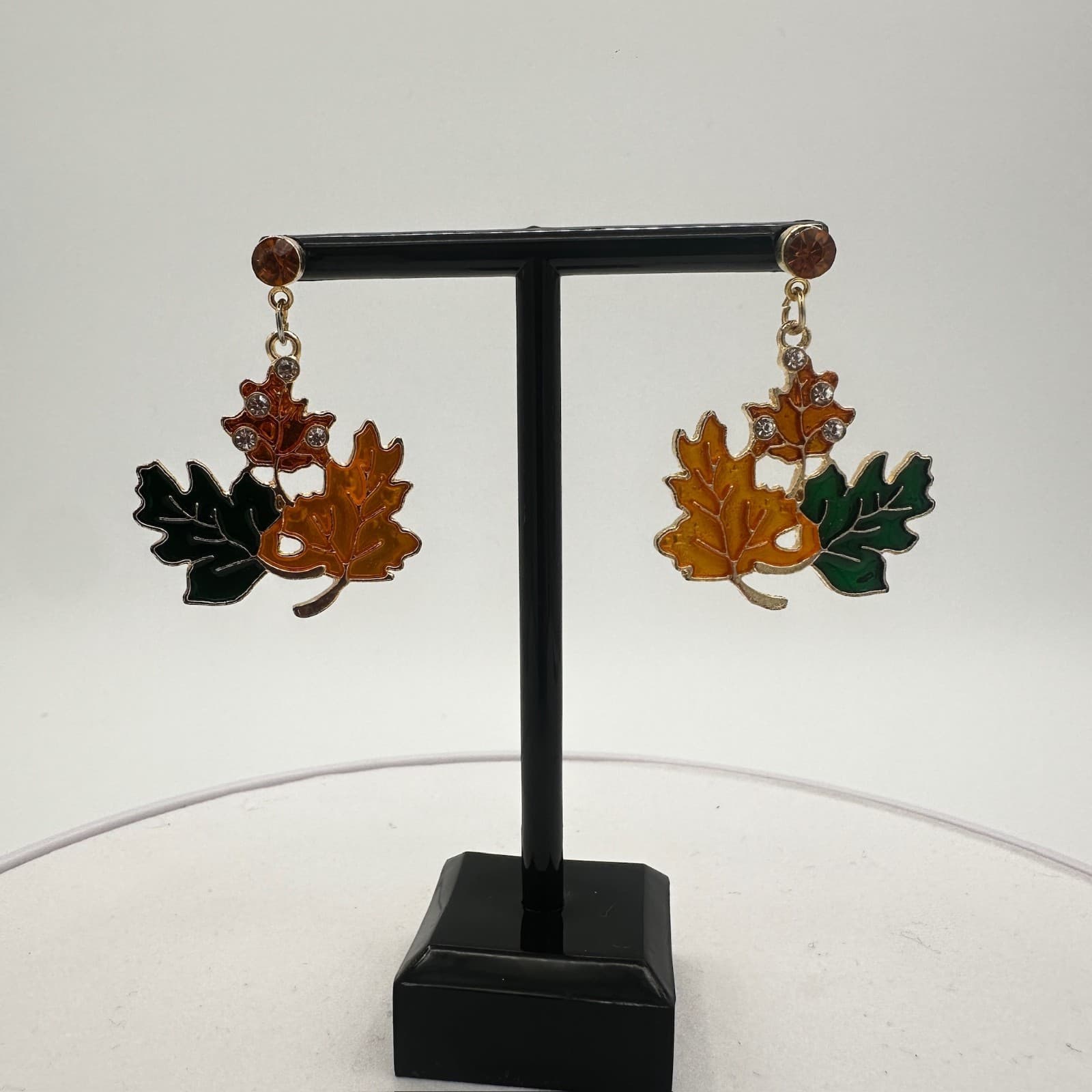 Vintage Autumn Leaf Cluster Earrings Enamel Fall Colors Gold-Tone Dangles - Image 1