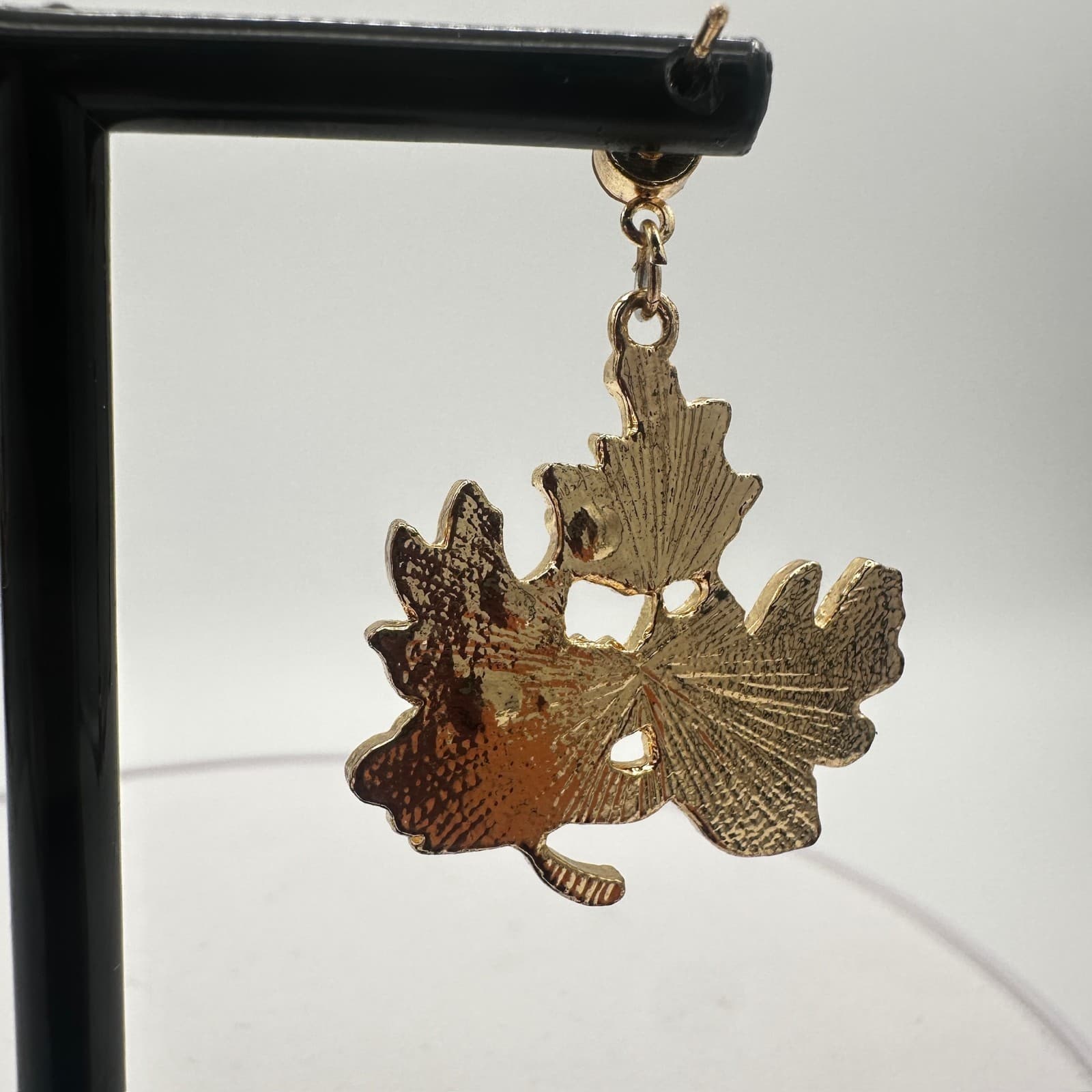 Vintage Autumn Leaf Cluster Earrings Enamel Fall Colors Gold-Tone Dangles - Thumbnail 5