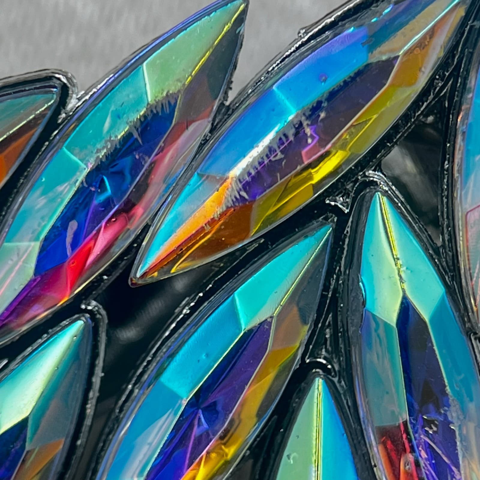 Vintage Sherman-Style Aurora Borealis Crystal Leaf Brooch / Hair Clip - Thumbnail 6