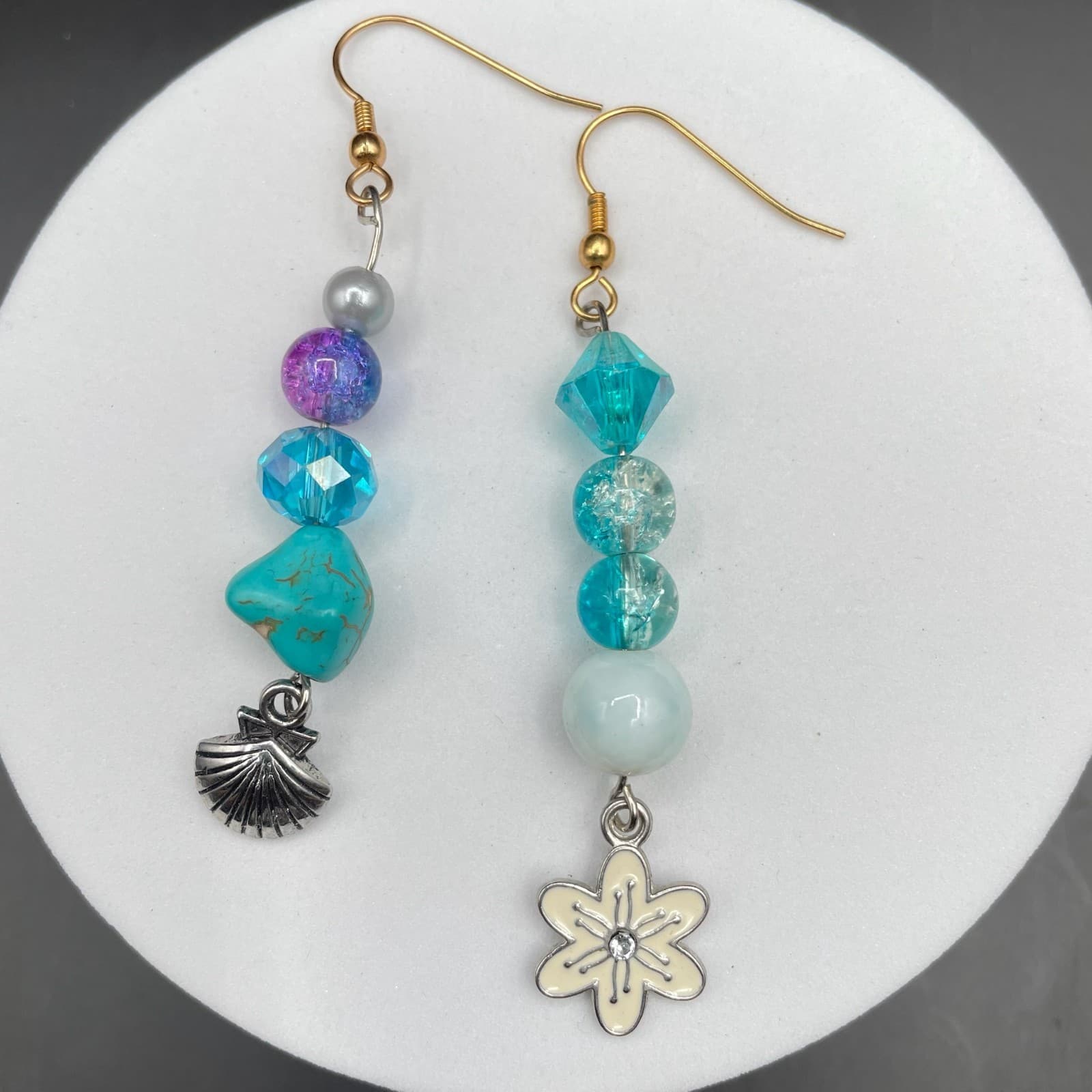 Vintage VTG Clay Stone, Plastic & Glass Blue Beaded Ocean Nature Charm Dangle - Thumbnail 4