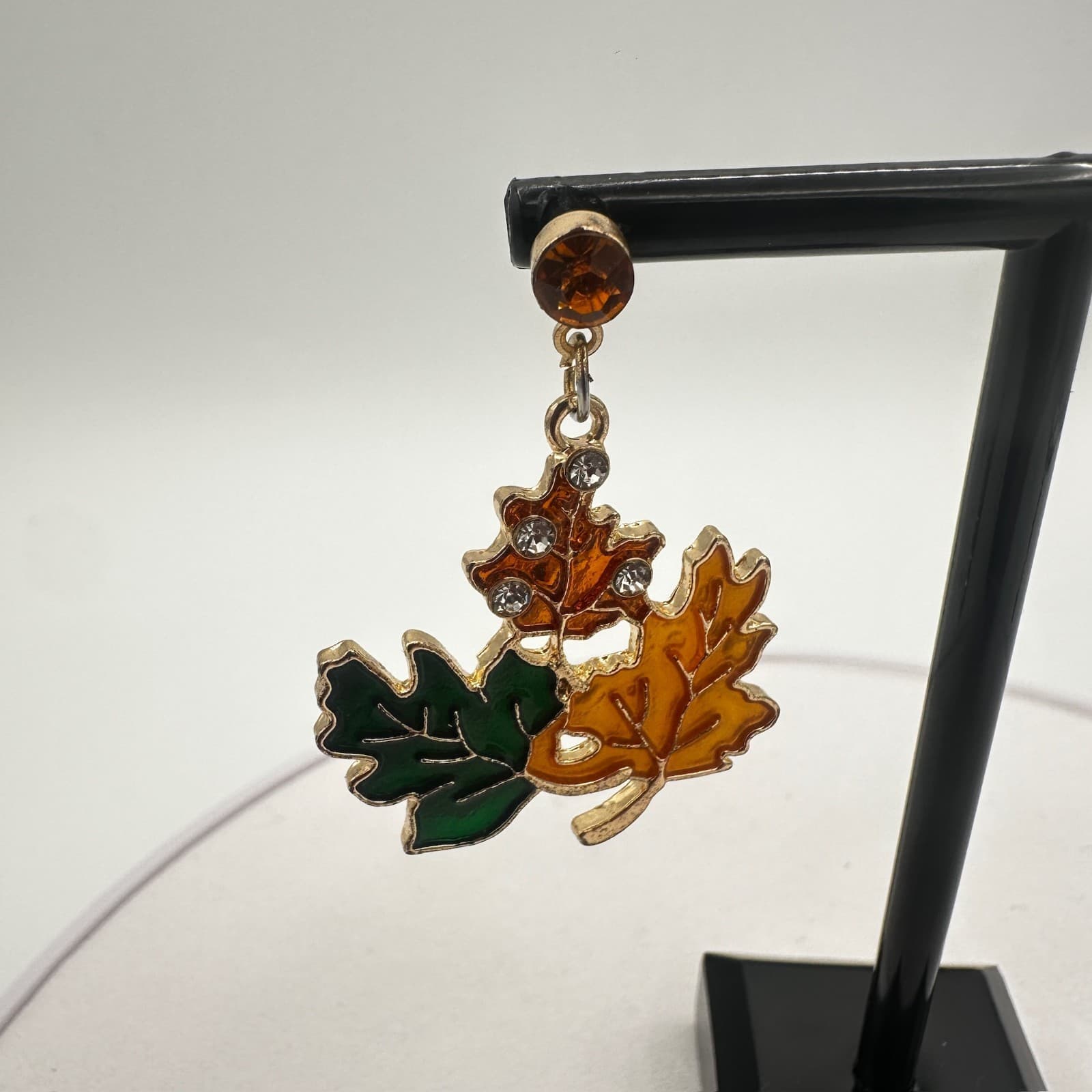 Vintage Autumn Leaf Cluster Earrings Enamel Fall Colors Gold-Tone Dangles - Thumbnail 3