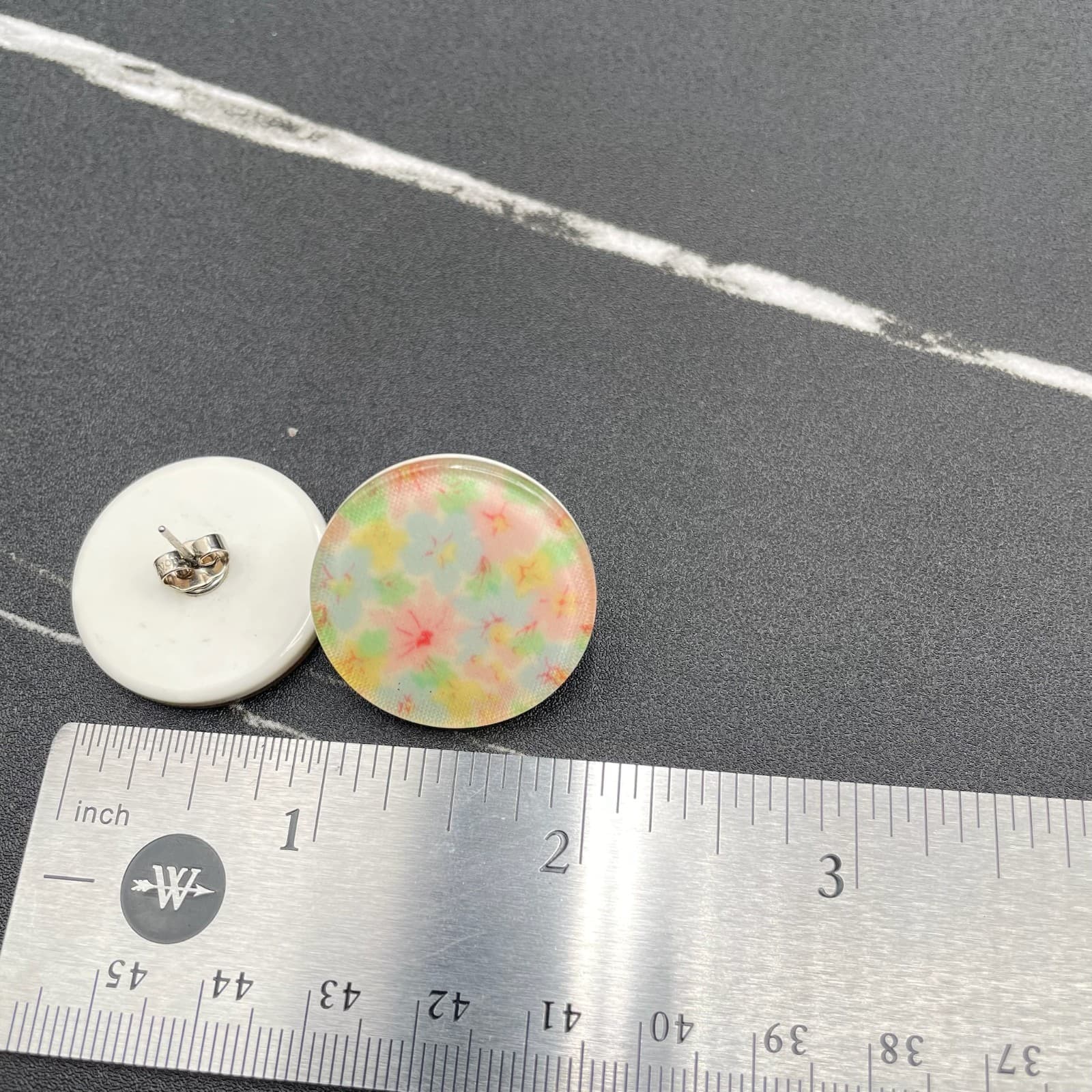 Vintage Pastel Pansy Flower Disk Pierced Silver-Toned Clip-On Stud Earrings - Thumbnail 8