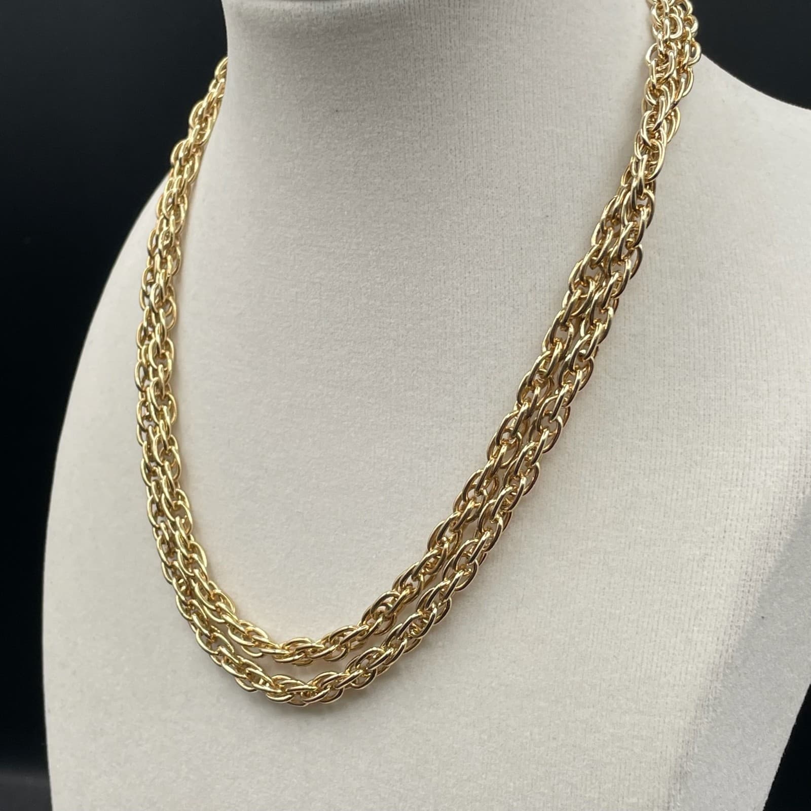 Vintage Gold-Tone Classic Braided Twist Chain Triple-Strand Push-Lock Necklace - Thumbnail 4