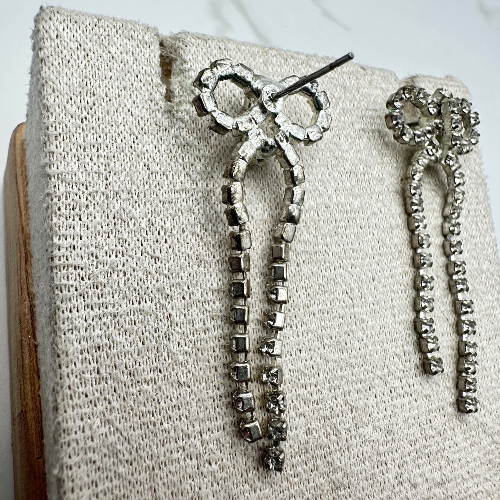 Vintage Clear White Rhinestone Bowknot Silver-Tone Retro Dangle Drop Earrings - Thumbnail 6