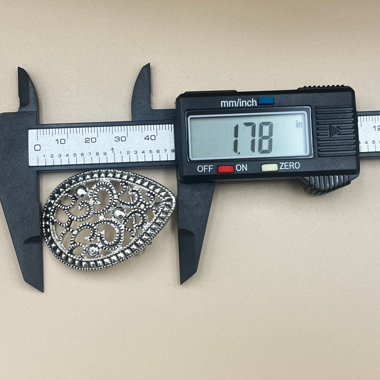 Vintage Vintage-Style Teardrop Filigree Brooch Silver Tone Pin - Thumbnail 6