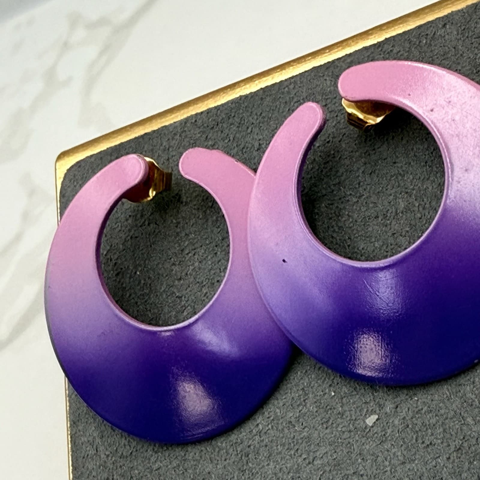 Vintage Charlotte Purple Gold-Toned Fashion Retro Circle Enamel Hoop Earrings - Thumbnail 4