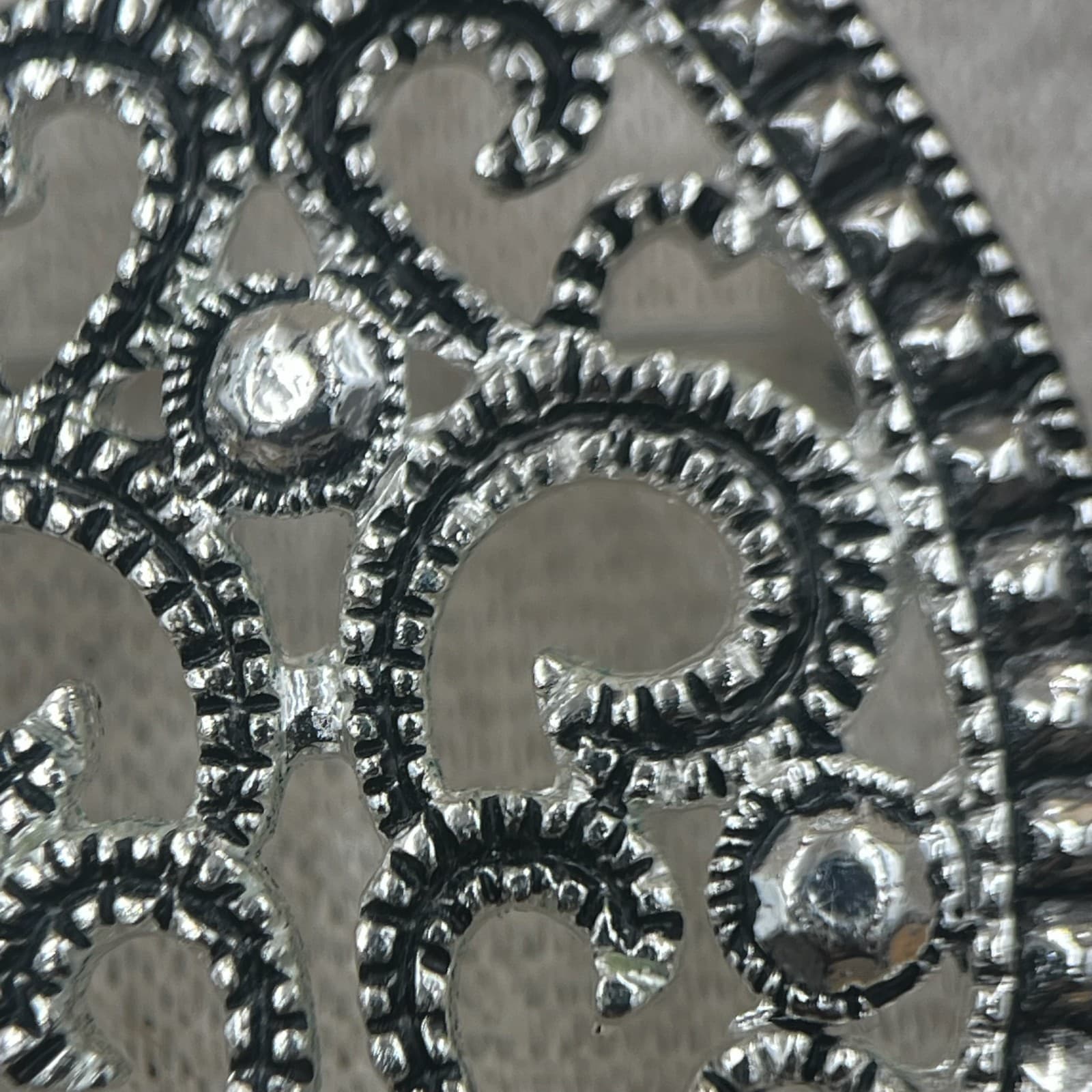 Vintage Vintage-Style Teardrop Filigree Brooch Silver Tone Pin - Thumbnail 3