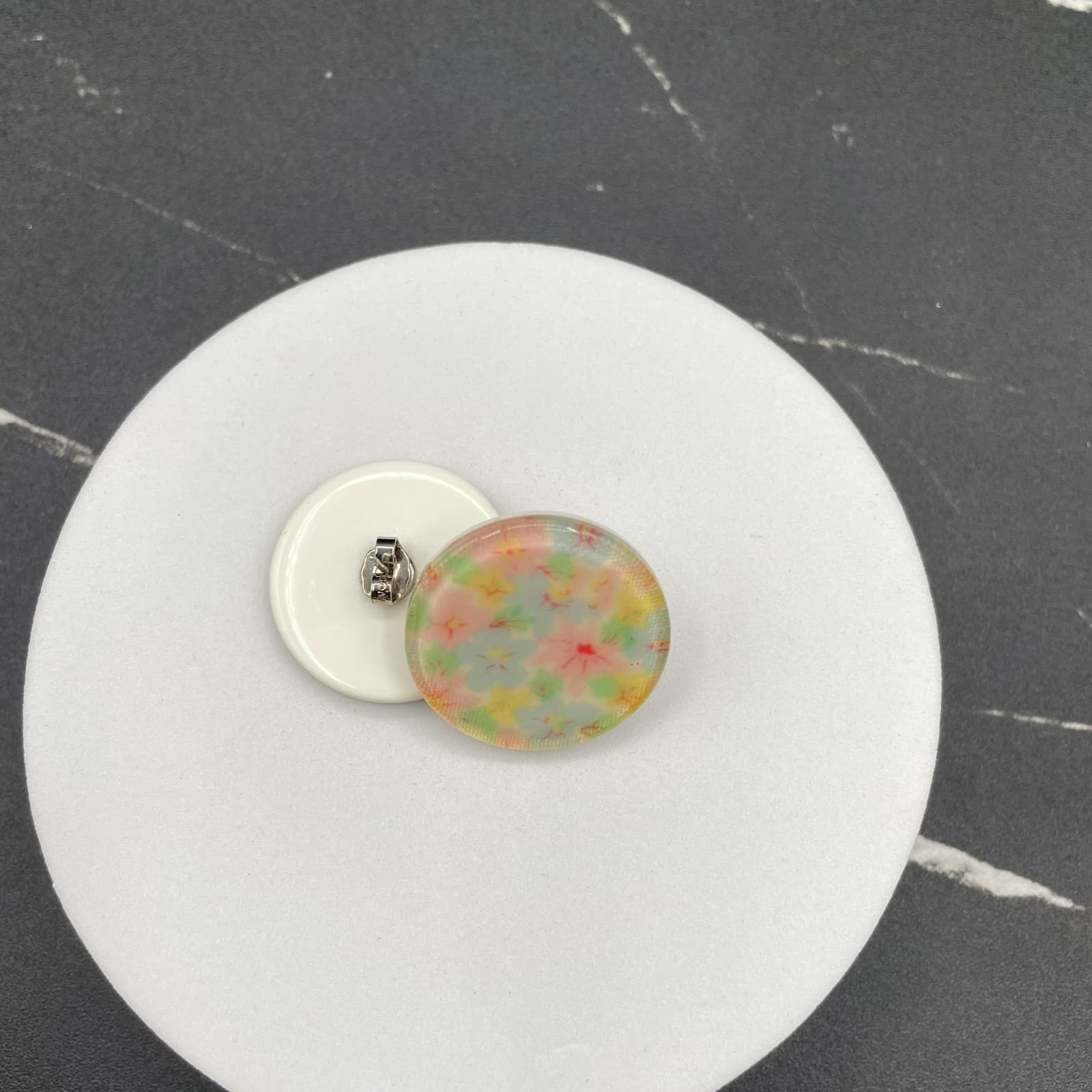 Vintage Pastel Pansy Flower Disk Pierced Silver-Toned Clip-On Stud Earrings - Thumbnail 6