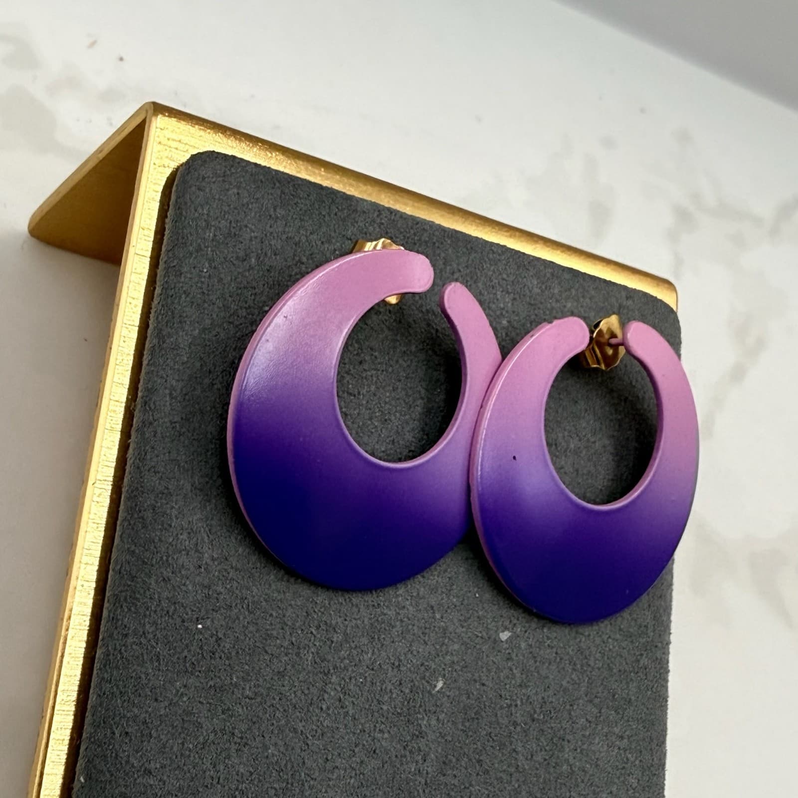 Vintage Charlotte Purple Gold-Toned Fashion Retro Circle Enamel Hoop Earrings - Thumbnail 3