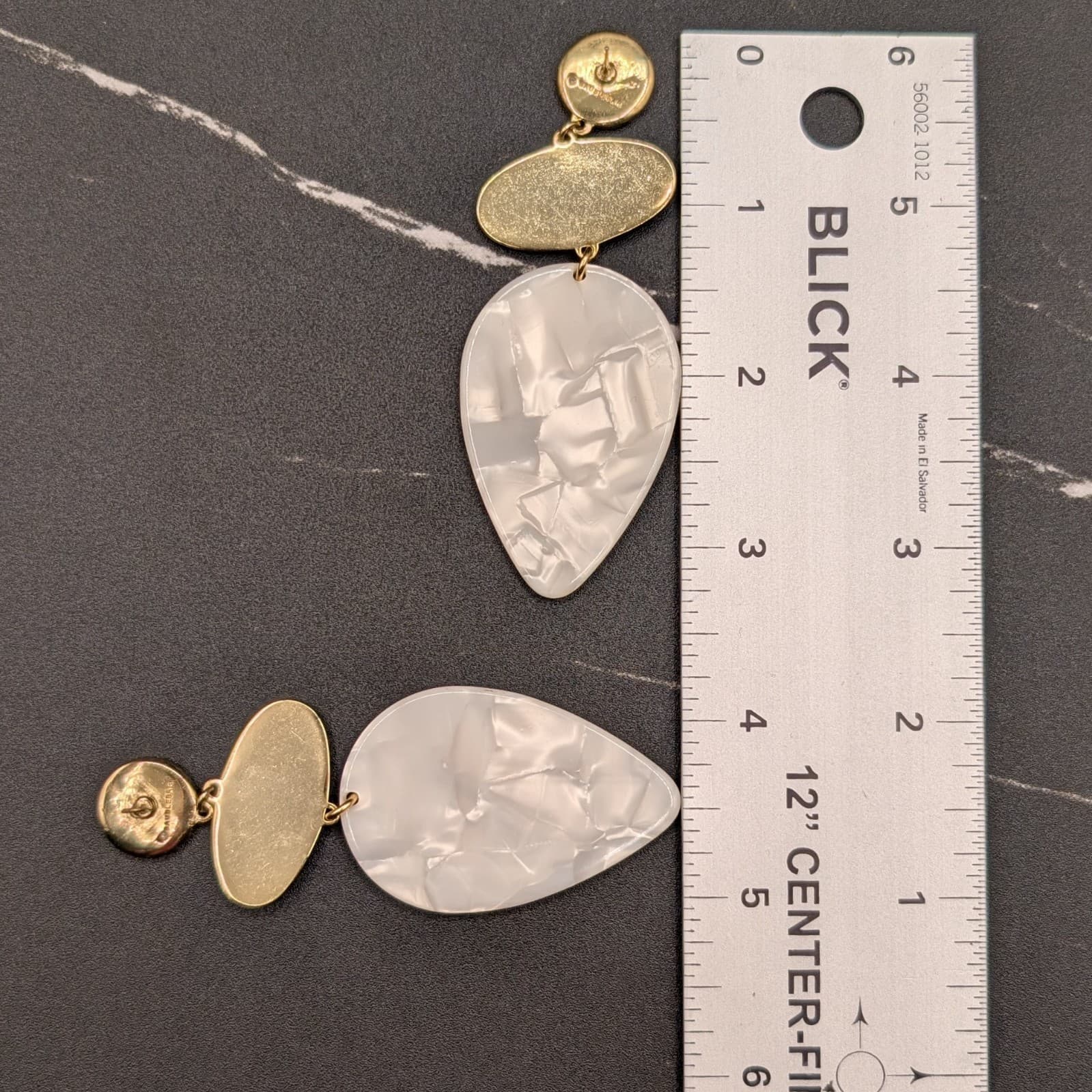 Vintage Gold Tone Statement Earrings w/ Maroon Oval & Frosted Teardrop Acrylic - Thumbnail 5