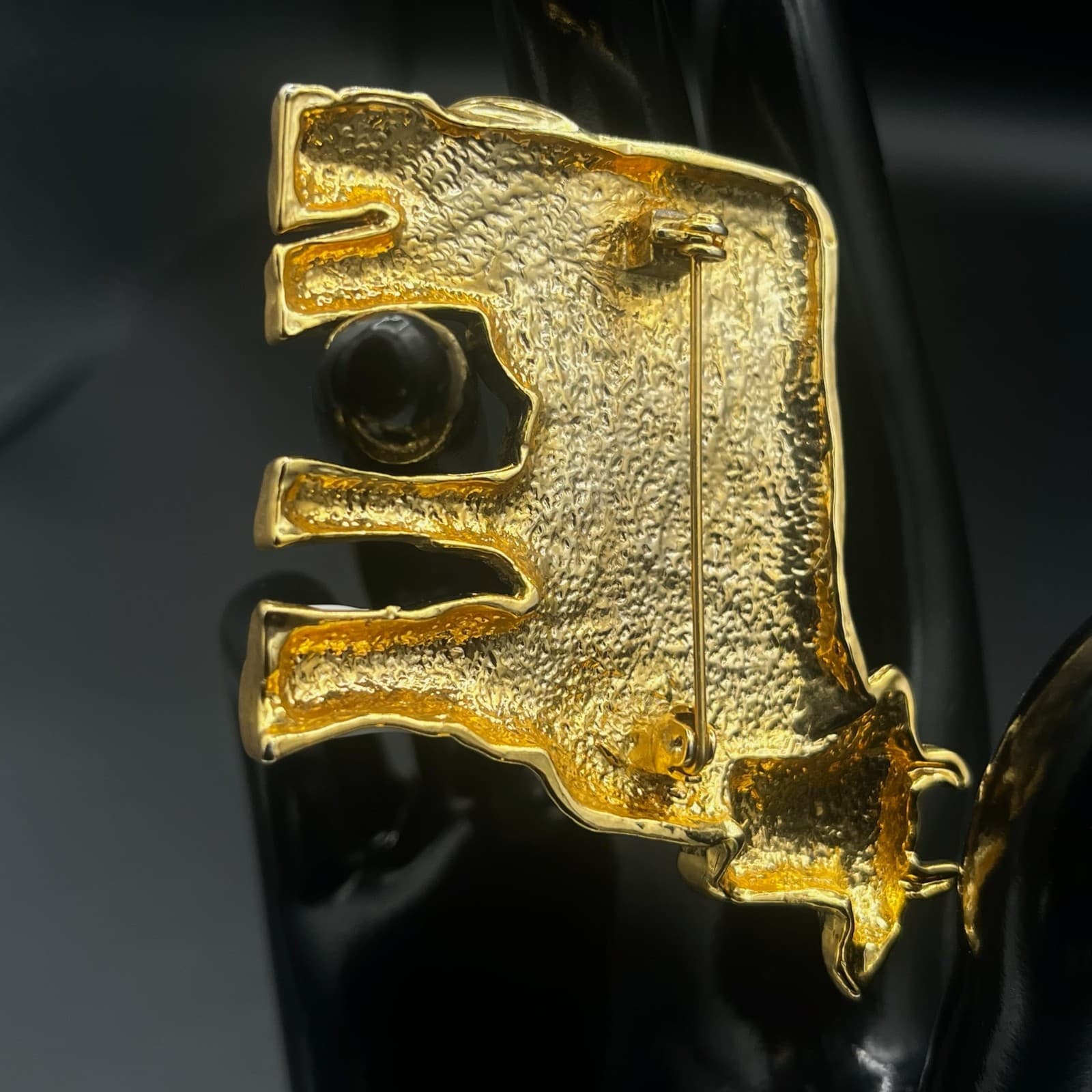 Vintage Gold Tone Enamel Cow & Calf Brooch Black White Farm Animal Pin - Thumbnail 3