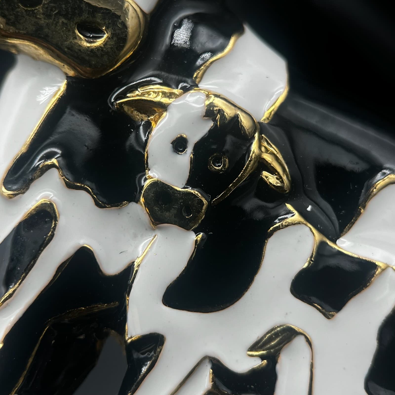 Vintage Gold Tone Enamel Cow & Calf Brooch Black White Farm Animal Pin - Thumbnail 5