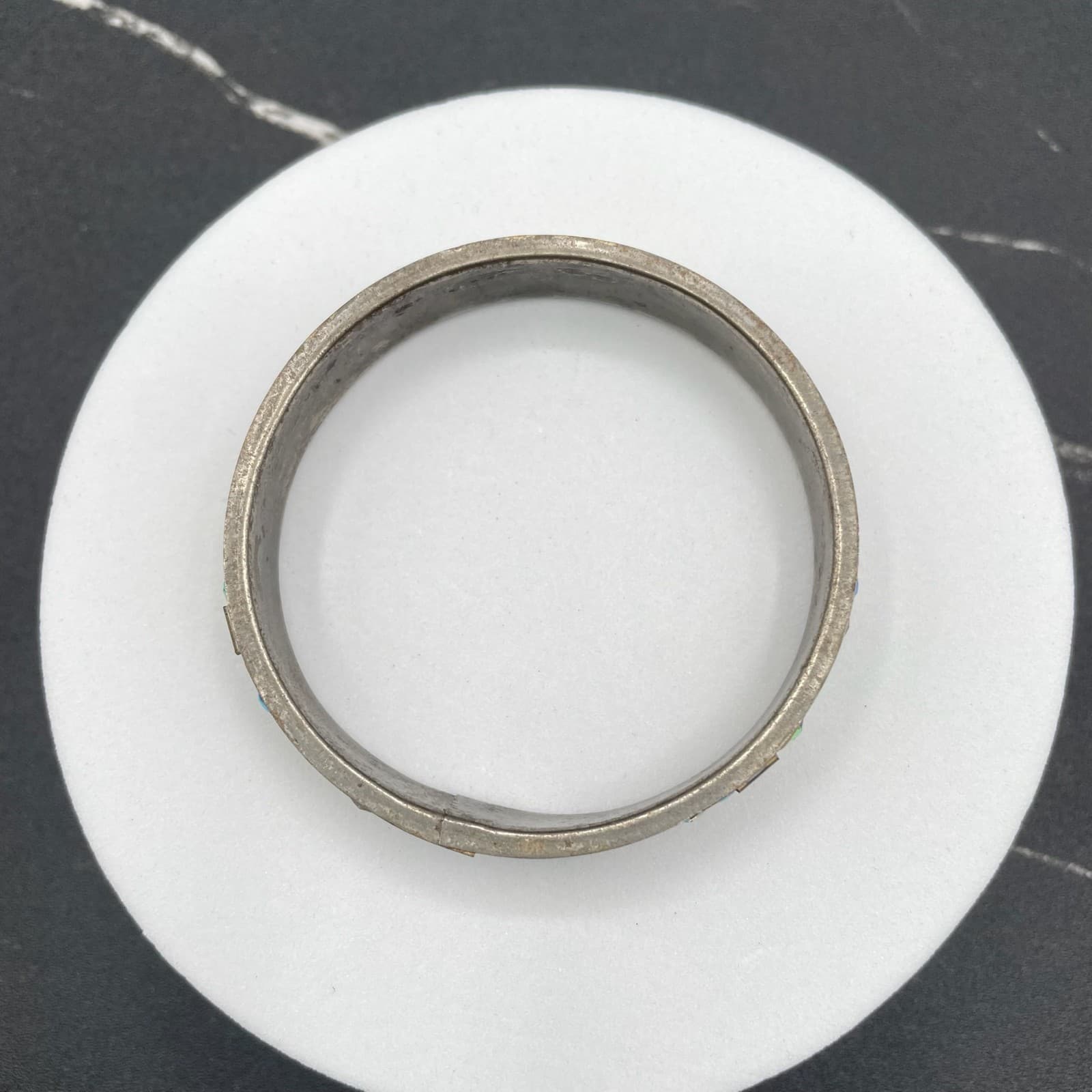 Vintage Rhinestones Glitter Embellished Traditional Fashion Bangle Bracelet - Thumbnail 3