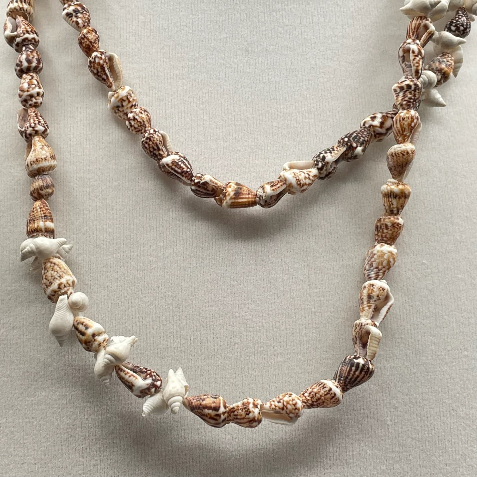 Vintage Beige Cord Classic Seashell Shell Double Stranded Beaded Curled Necklace - Thumbnail 5