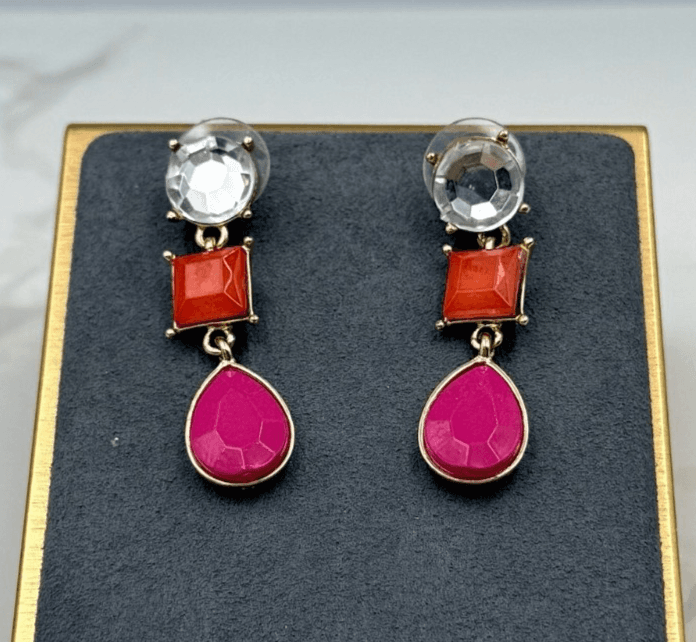 Vintage Womens Pink Orange Goldtone Stud Screw Back Beauty Dangle Earrings - Image 1