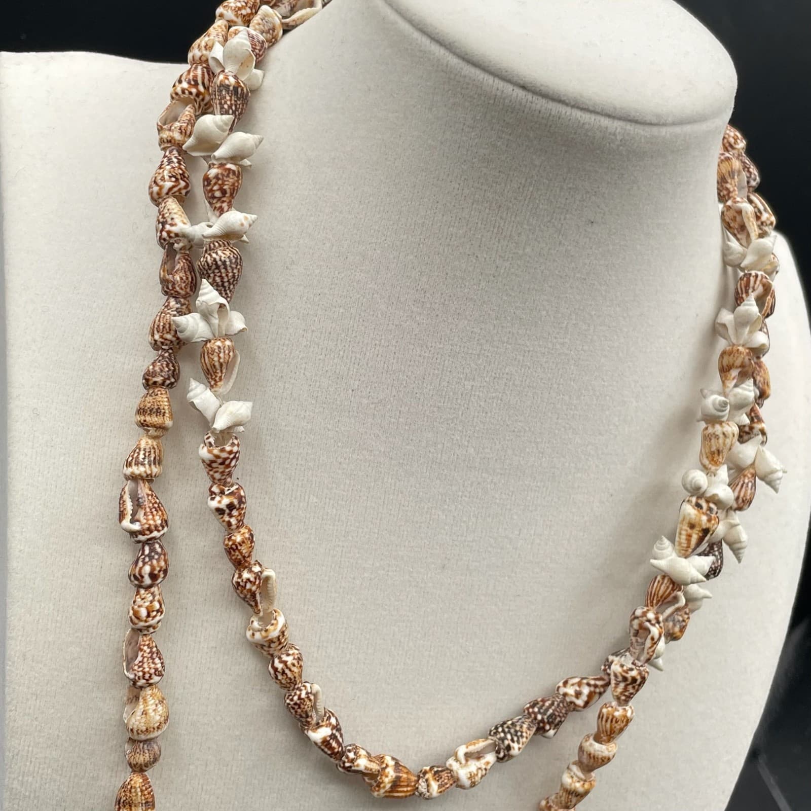 Vintage Beige Cord Classic Seashell Shell Double Stranded Beaded Curled Necklace - Thumbnail 3