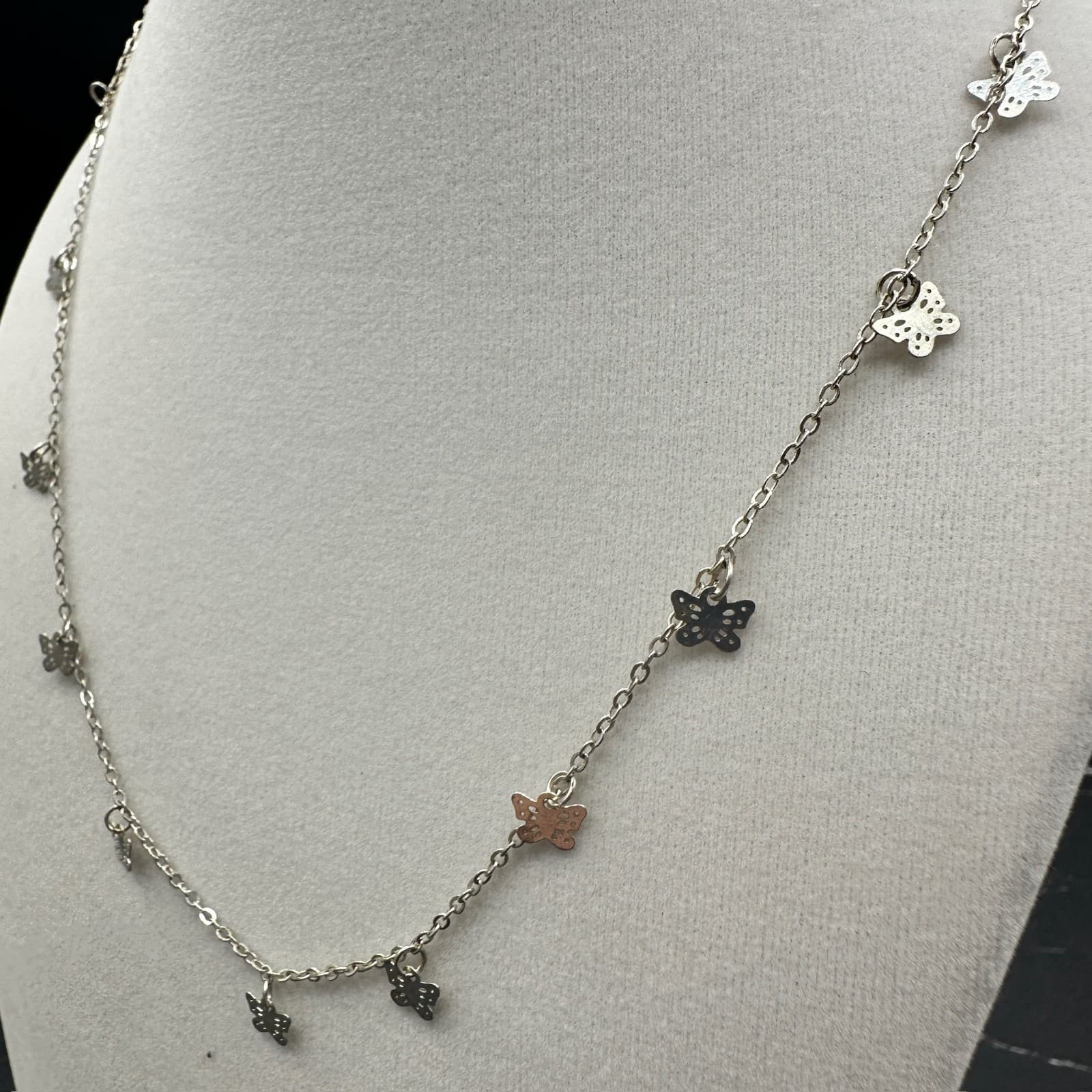 Vintage Claire's Silver-Tone Classic Round Link Butterfly Charm Station Lobster - Thumbnail 3