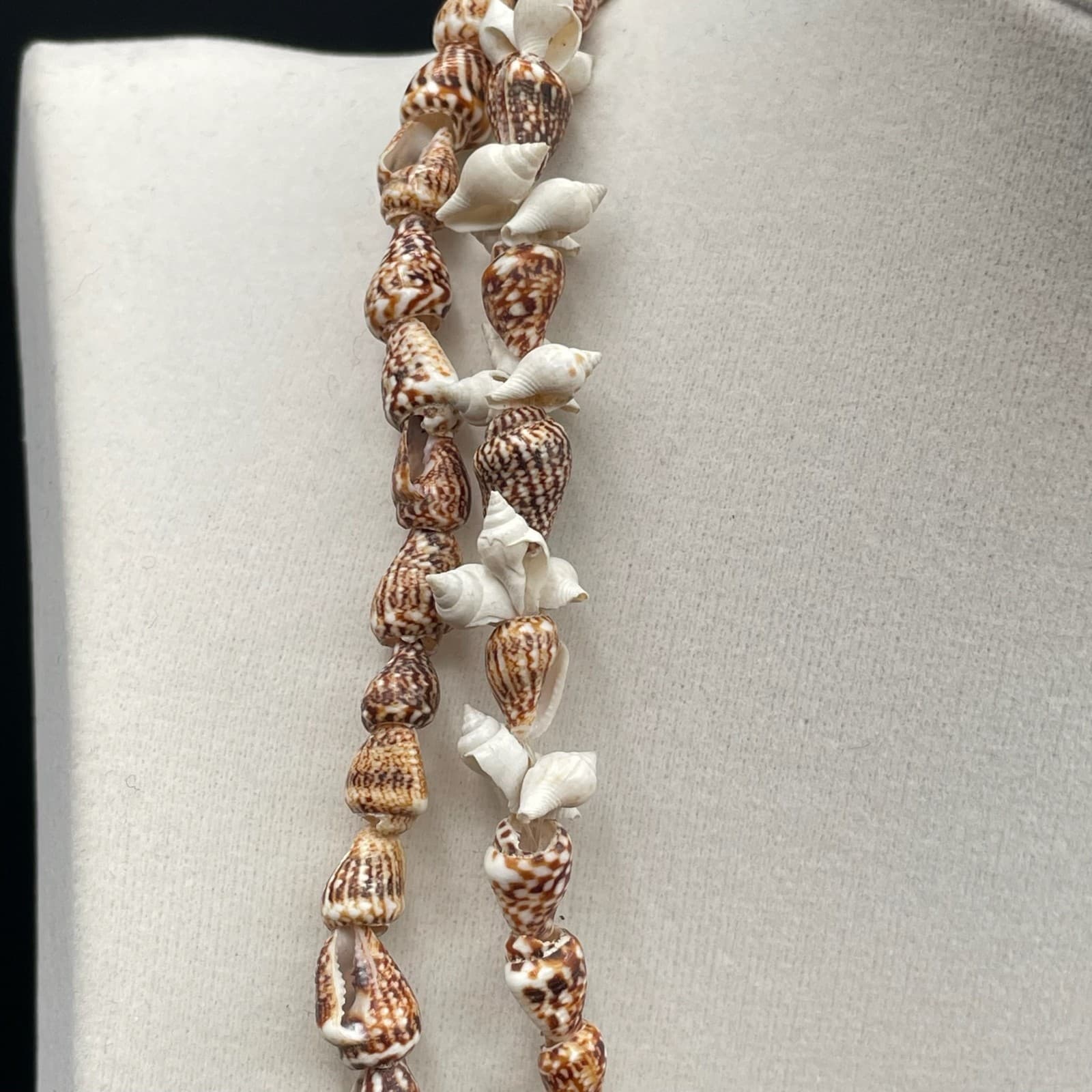 Vintage Beige Cord Classic Seashell Shell Double Stranded Beaded Curled Necklace - Thumbnail 4