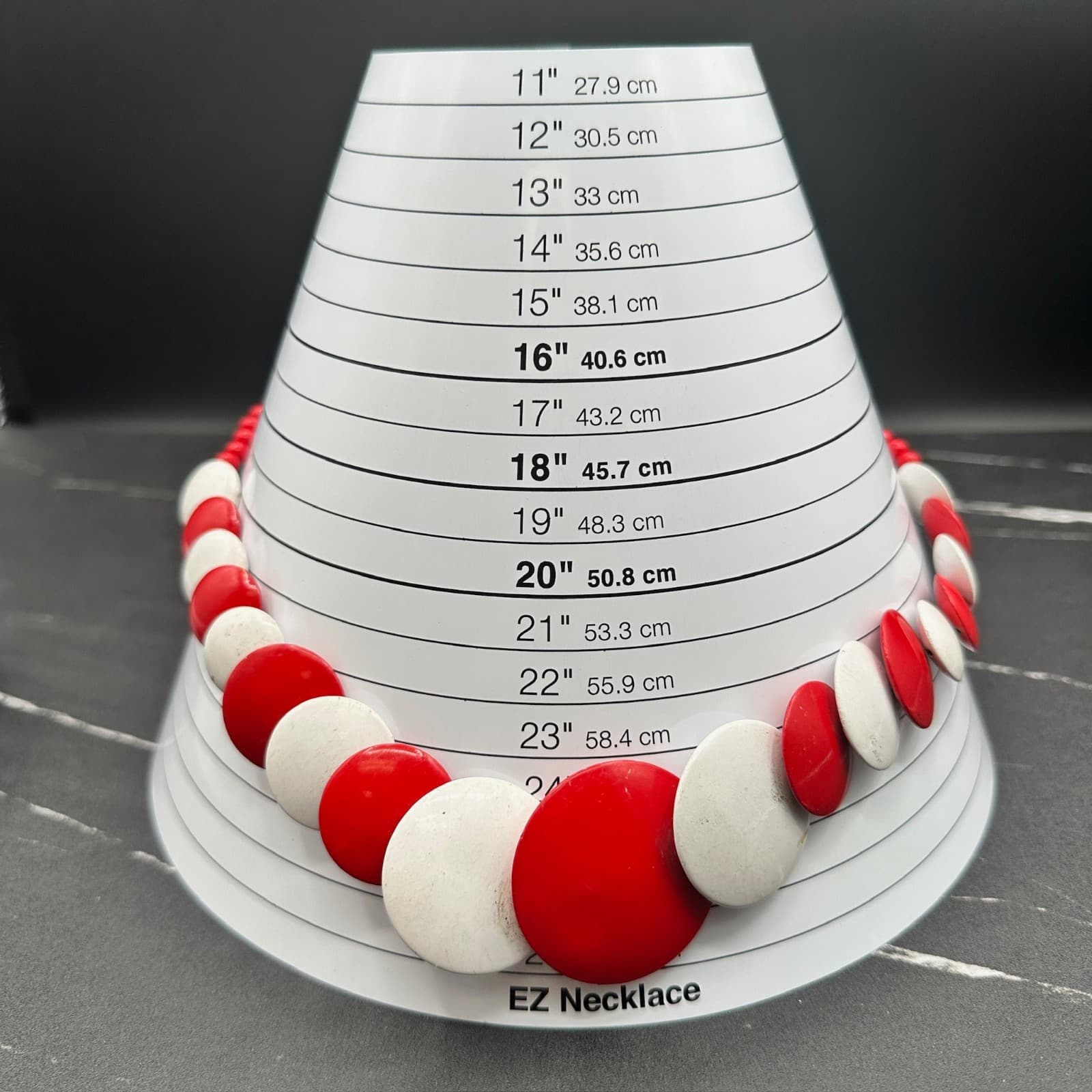 Vintage Red White Silver Lucite Plastic Overlapping Disk Beaded Necklace - Thumbnail 9