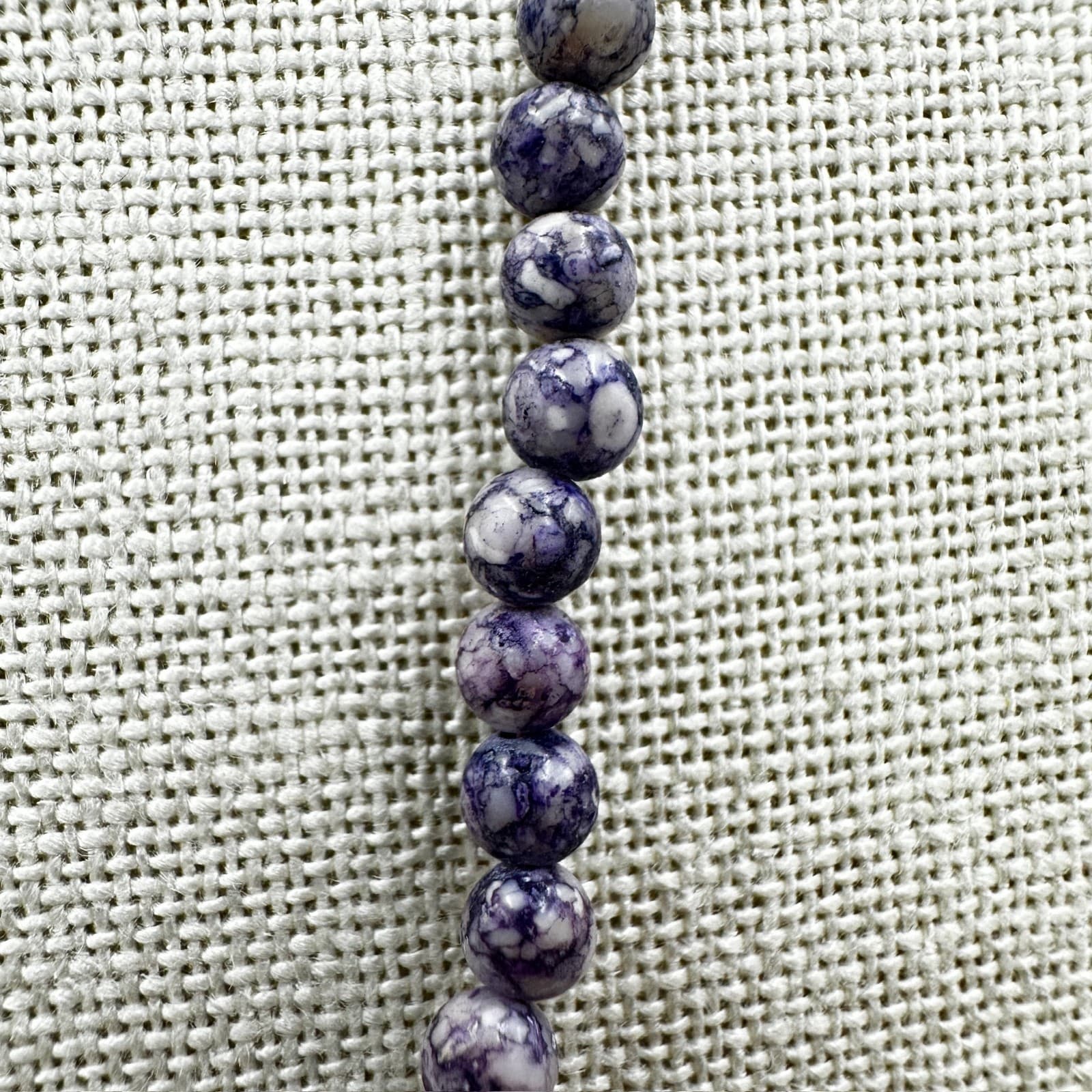 Vintage Purple & White Mottled Marble Fashion Retro Classic Beaded Necklace - Thumbnail 4