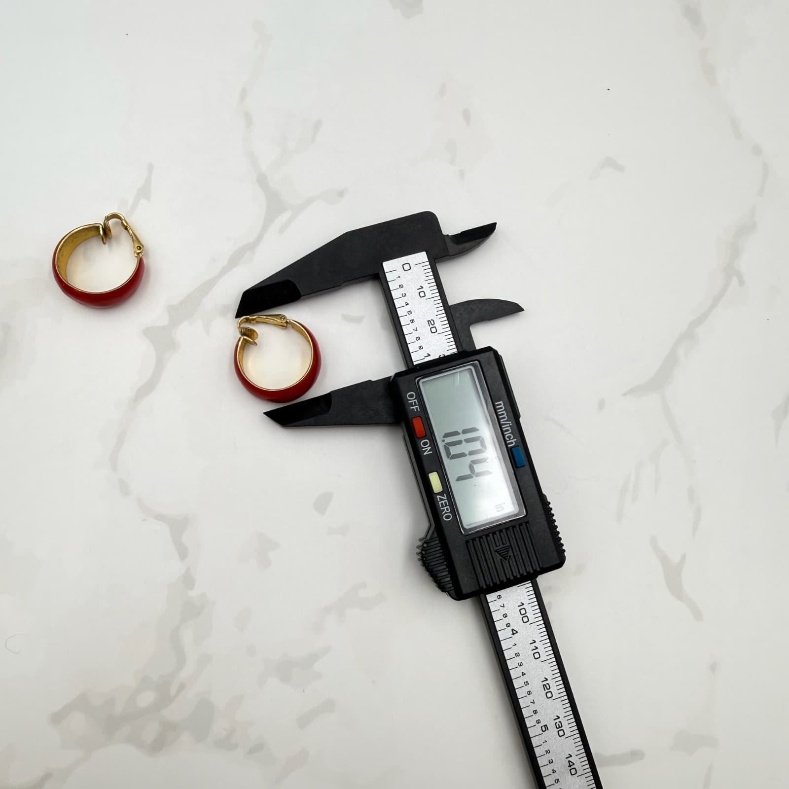 Vintage Womens Red Acrylic Retro Rockabilly Hoop Beauty & Fashion Earrings - Thumbnail 9