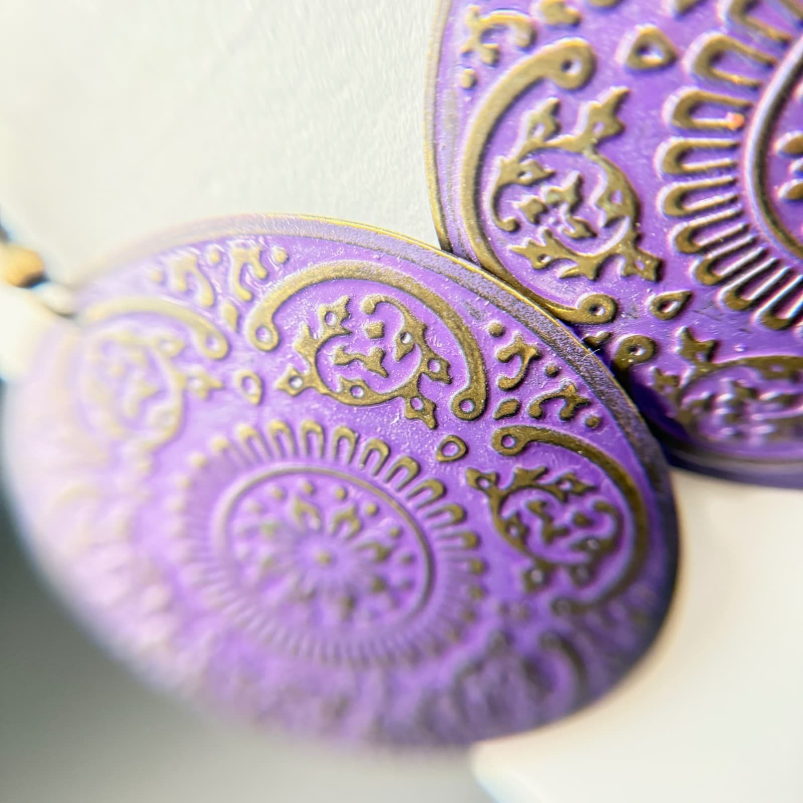 Vintage Purple Metal Gold-Toned Finish Fashion Dome Embossed Design Mandala - Thumbnail 9