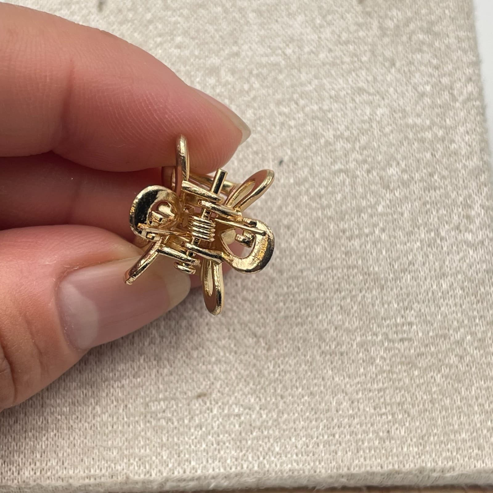 Vintage VTG Mini Hair Claw Clip Gold Tone Heart Shape Small Jaw Clip Accessory - Thumbnail 13