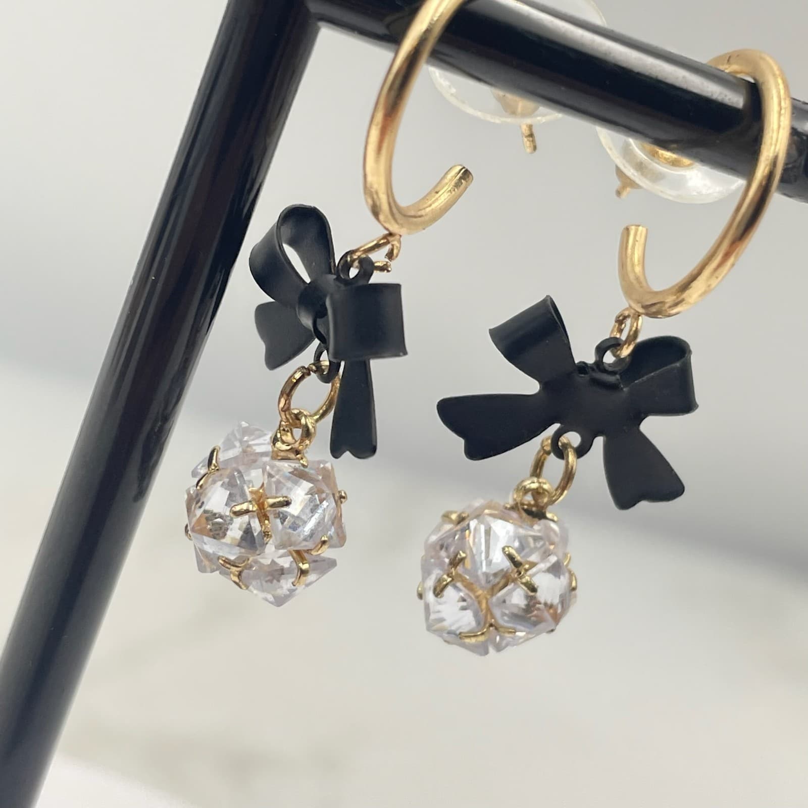 Vintage VTG Gold Tone Hoop Earrings Black Bow Clear CZ Crystal Ball Dangle Glam - Thumbnail 9