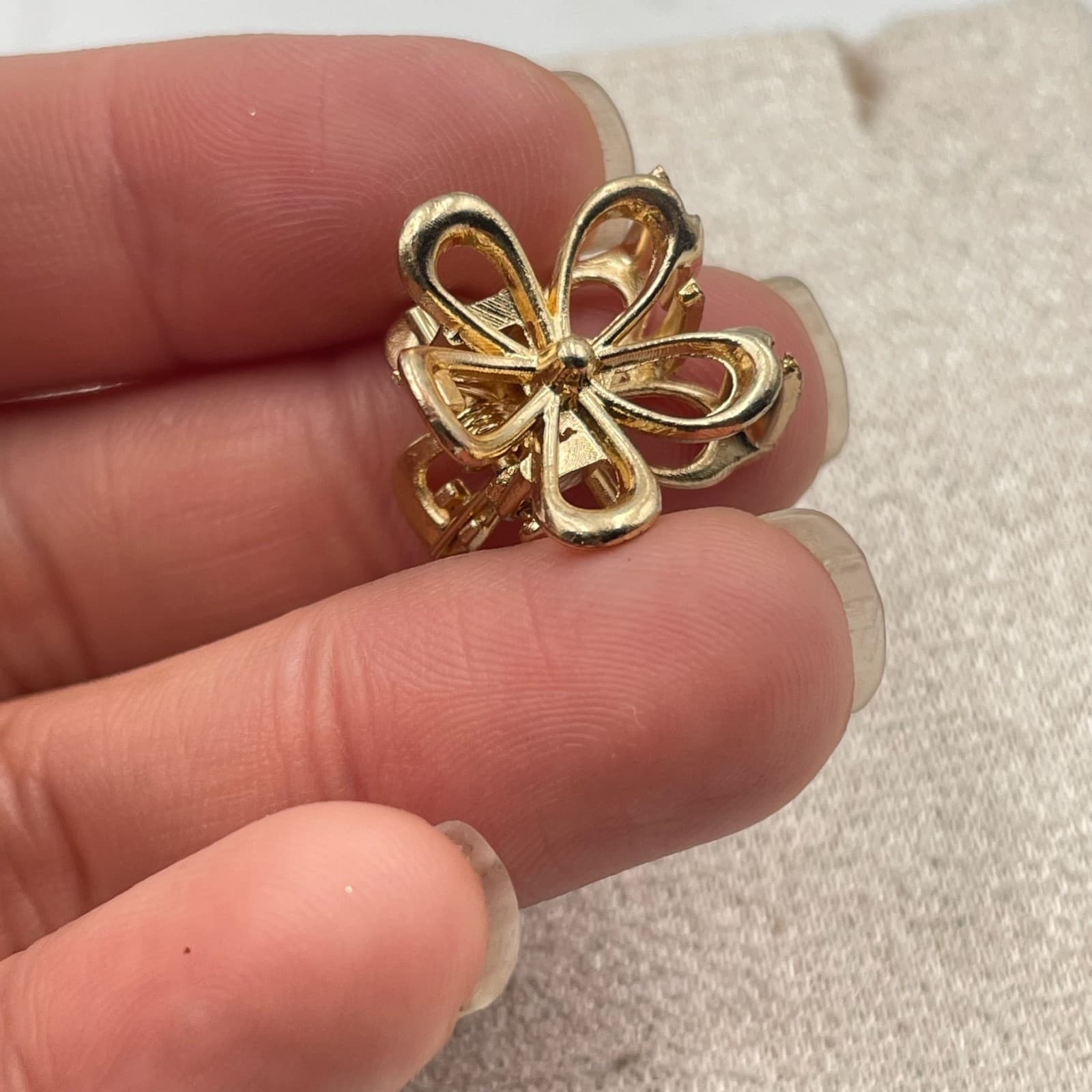 Vintage VTG Mini Hair Claw Clip Gold Tone Heart Shape Small Jaw Clip Accessory - Thumbnail 19