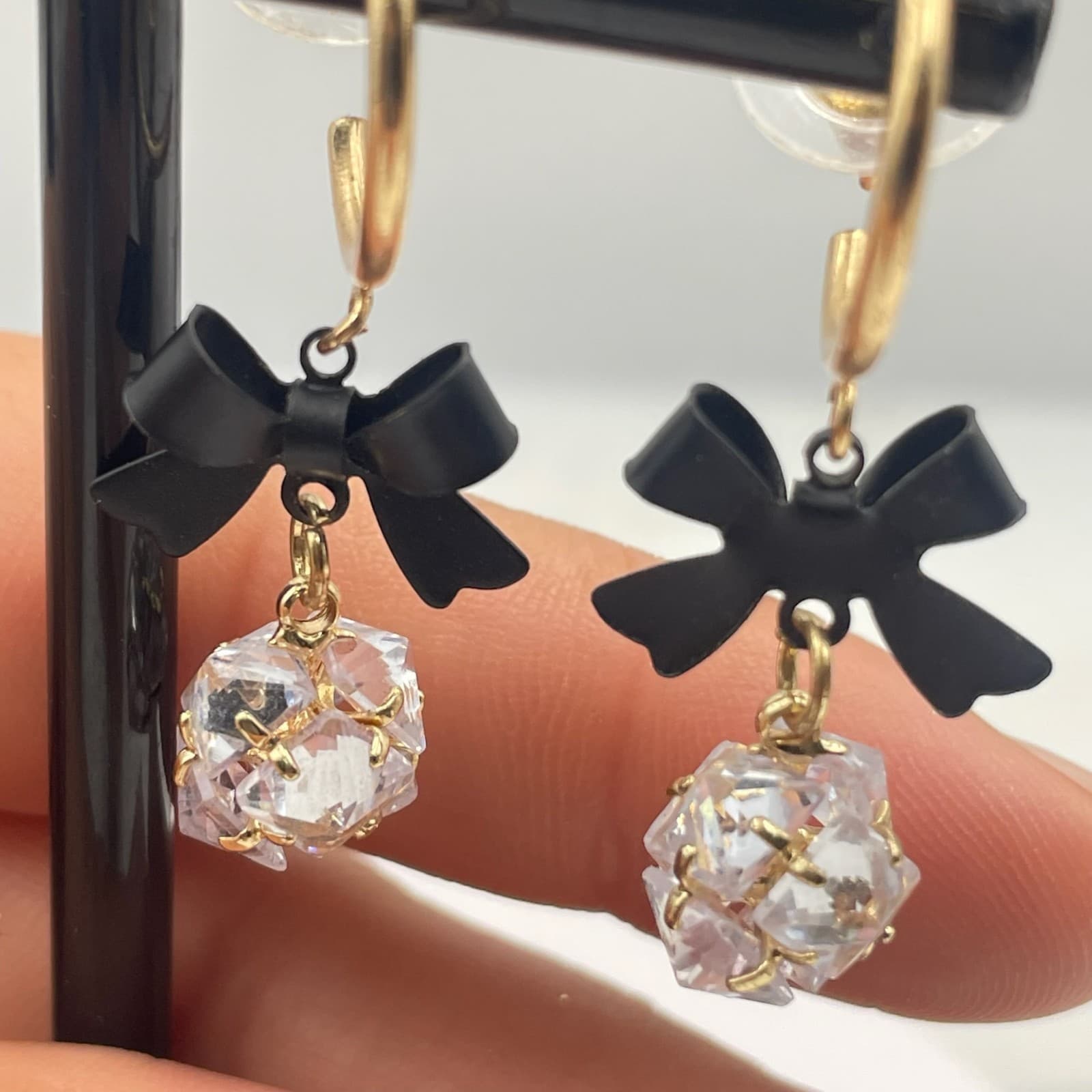 Vintage VTG Gold Tone Hoop Earrings Black Bow Clear CZ Crystal Ball Dangle Glam - Thumbnail 10